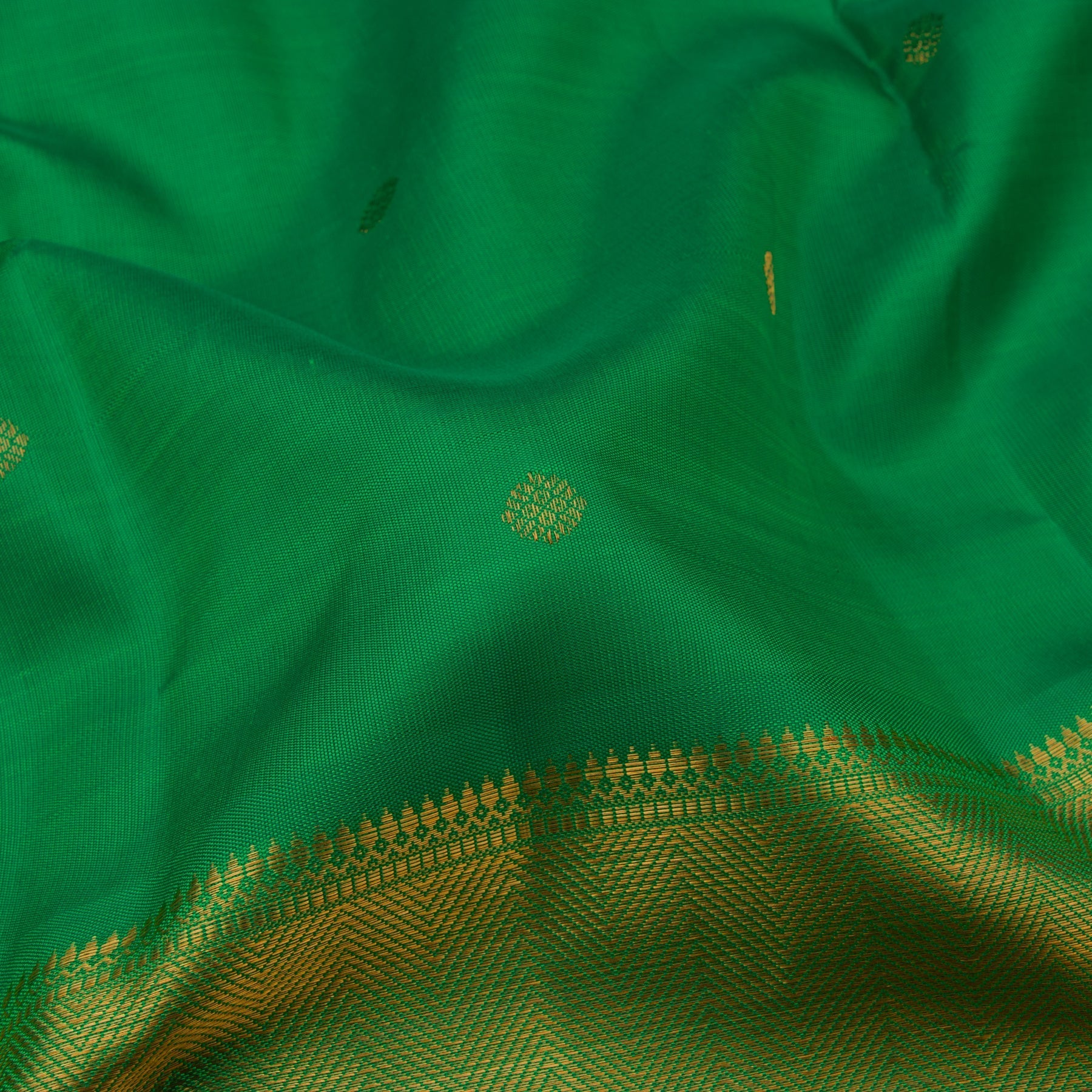 Kanakavalli Kanjivaram Silk Sari 22-110-HS001-09436 - Fabric View