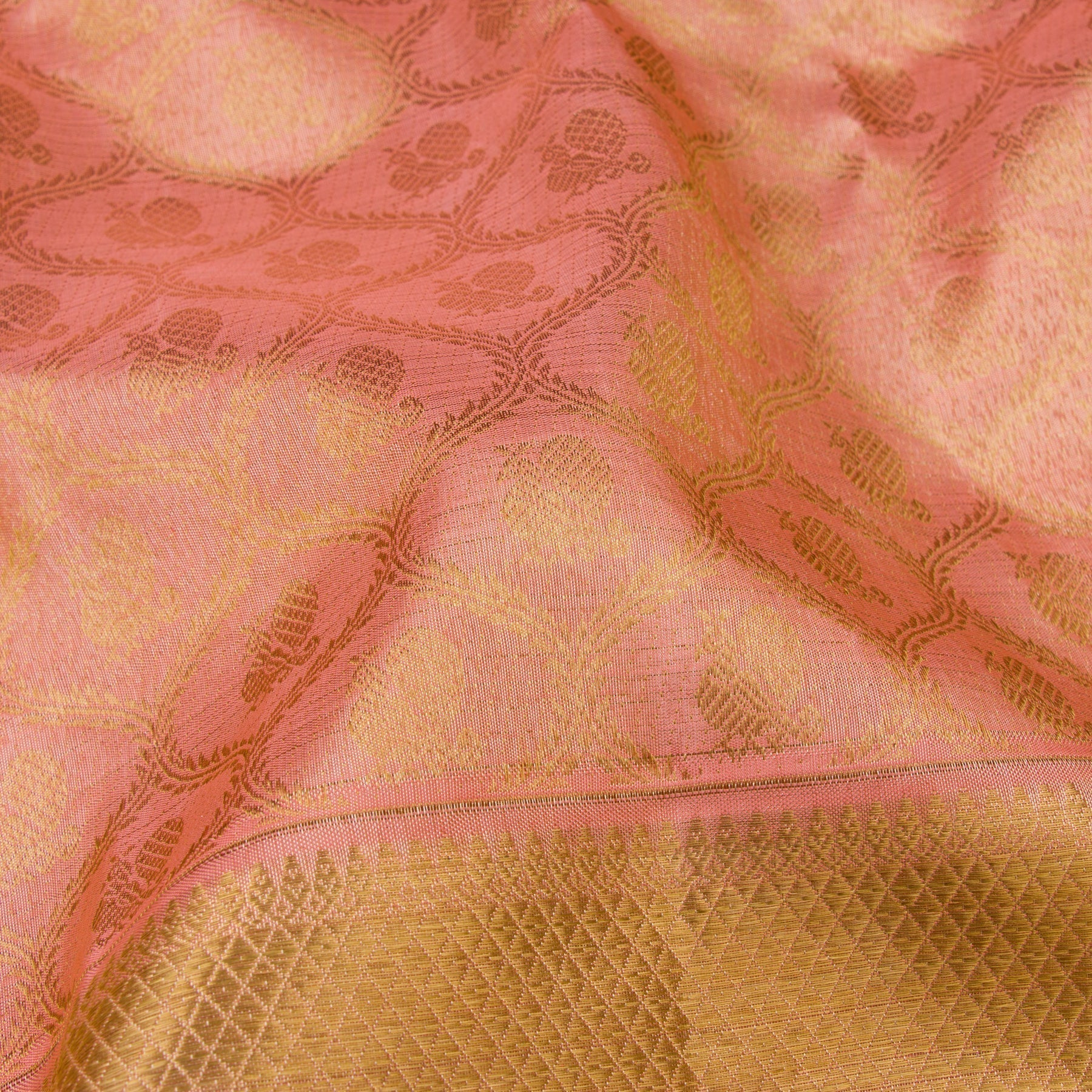 Kanakavalli Kanjivaram Silk Sari 22-110-HS001-09547 - Fabric View