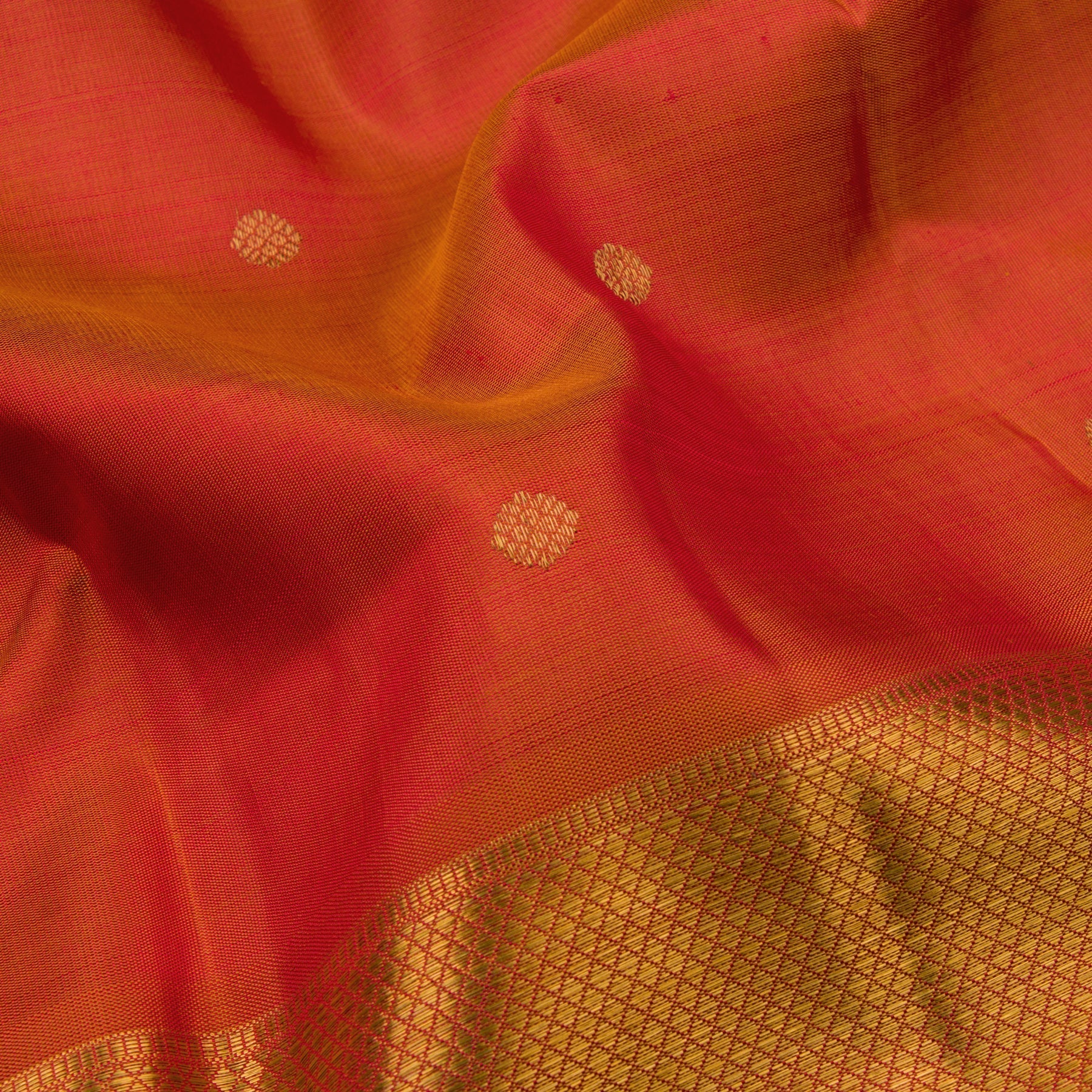 Kanakavalli Kanjivaram Silk Sari 22-110-HS001-10998 - Fabric View