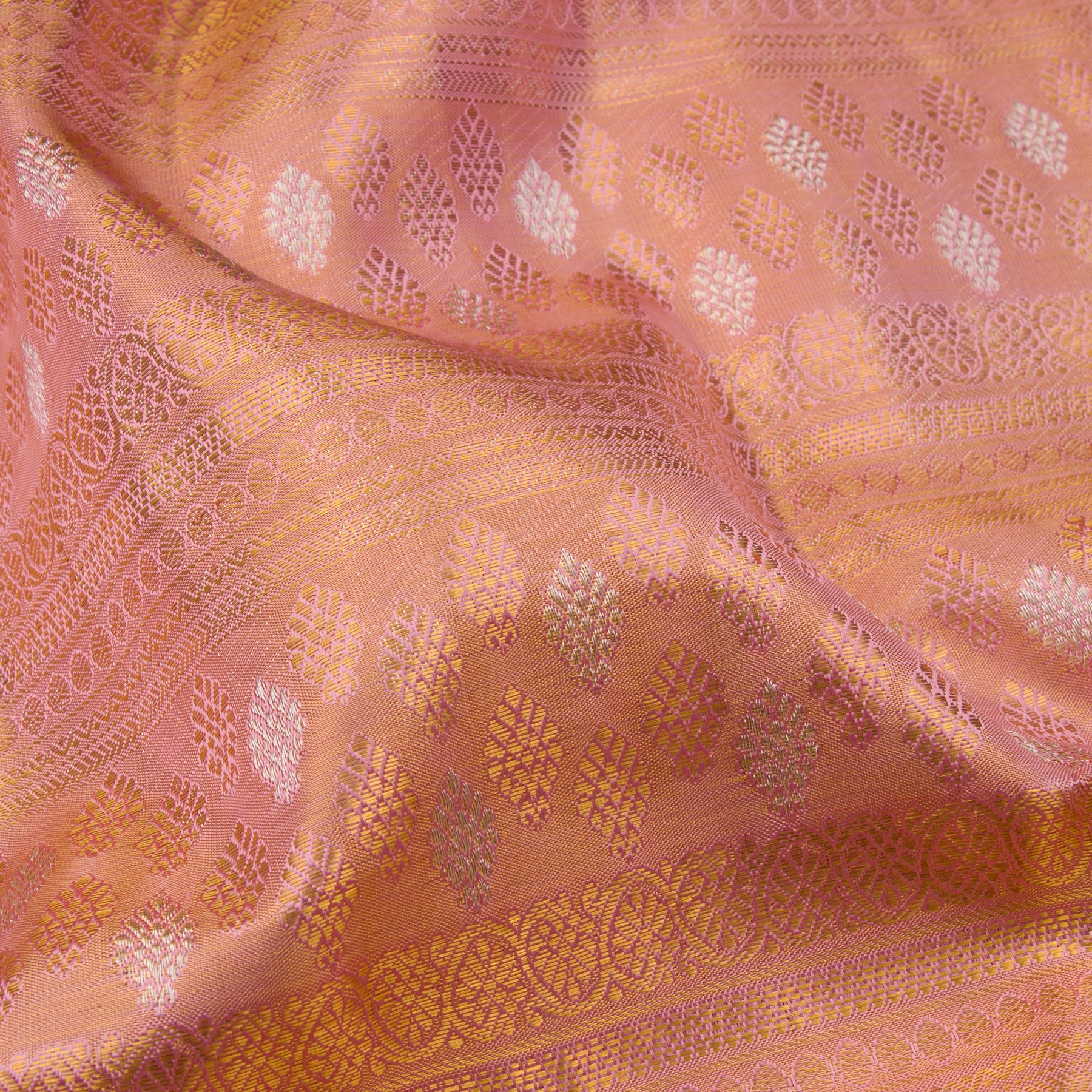 Kanakavalli Kanjivaram Silk Sari 22-110-HS001-12149 - Fabric View