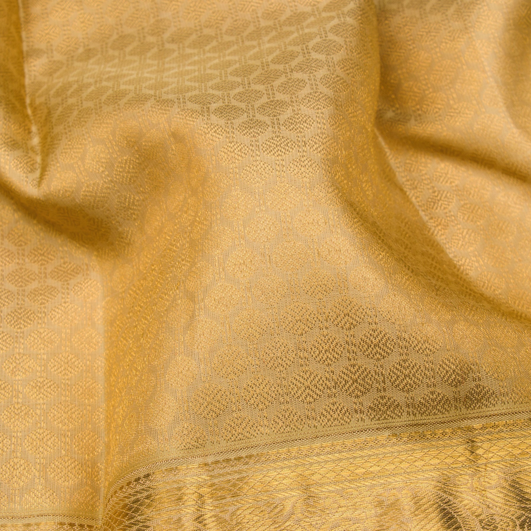 Kanakavalli Kanjivaram Silk Sari 22-110-HS001-12550 - Fabric View