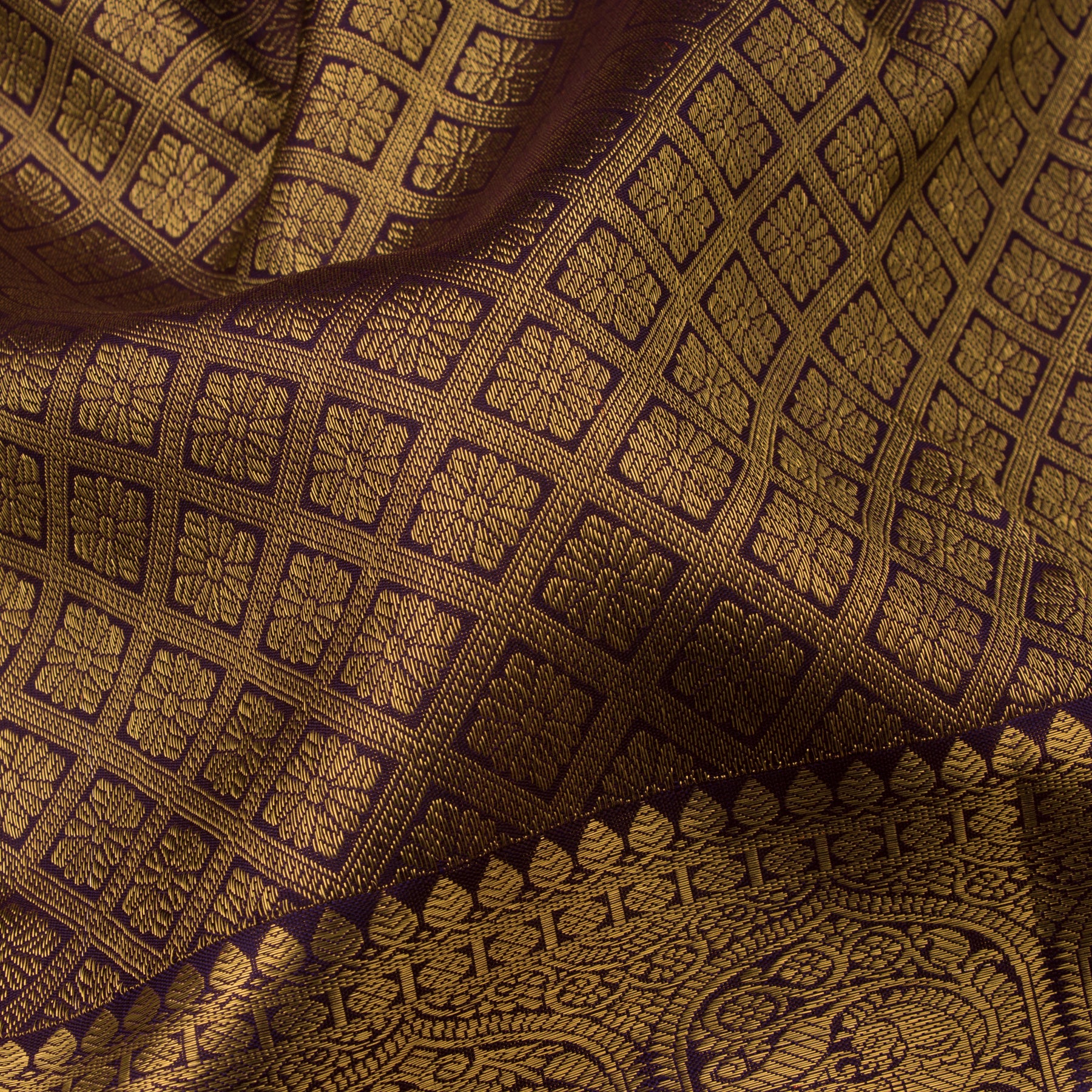 Kanakavalli Kanjivaram Silk Sari 22-110-HS001-13585 - Fabric View