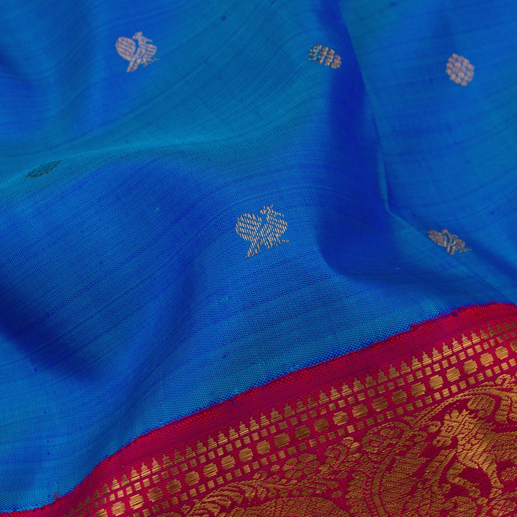 Kanakavalli Kanjivaram Silk Sari 22-110-HS001-14705 - Fabric View
