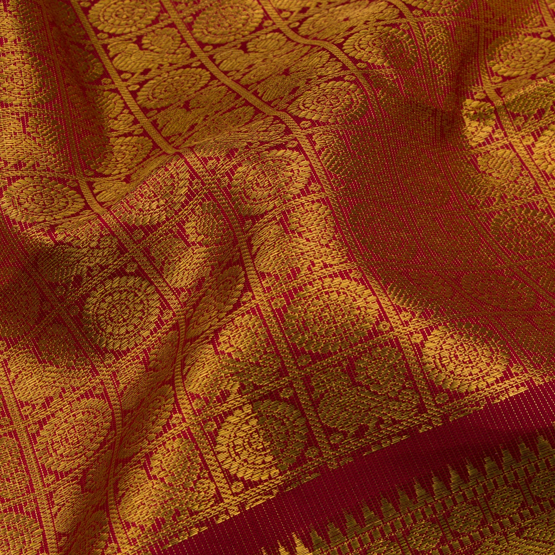 Kanakavalli Kanjivaram Silk Sari 22-110-HS001-14747 - Fabric View