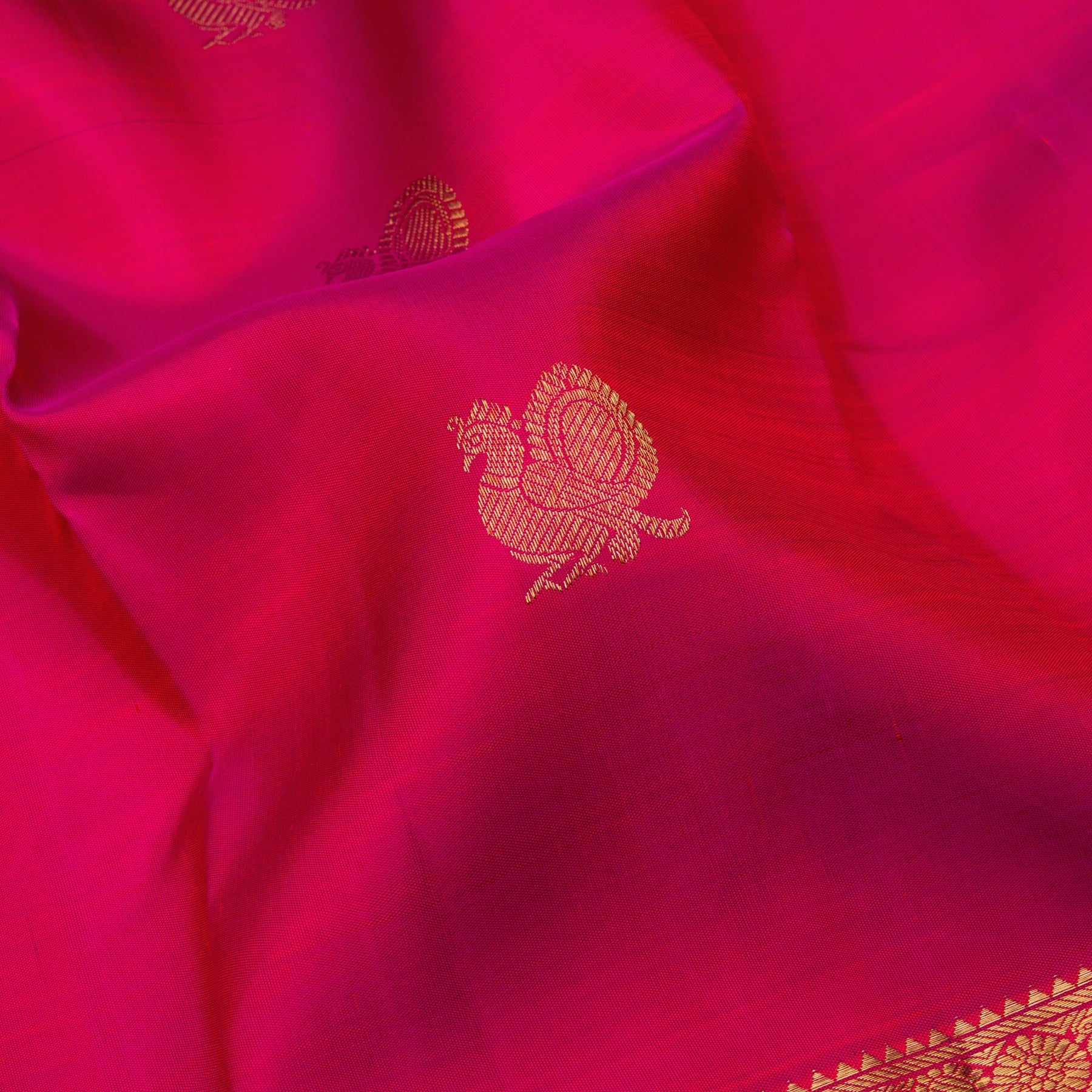 Kanakavalli Kanjivaram Silk Sari 22-595-HS001-01814 - Fabric View