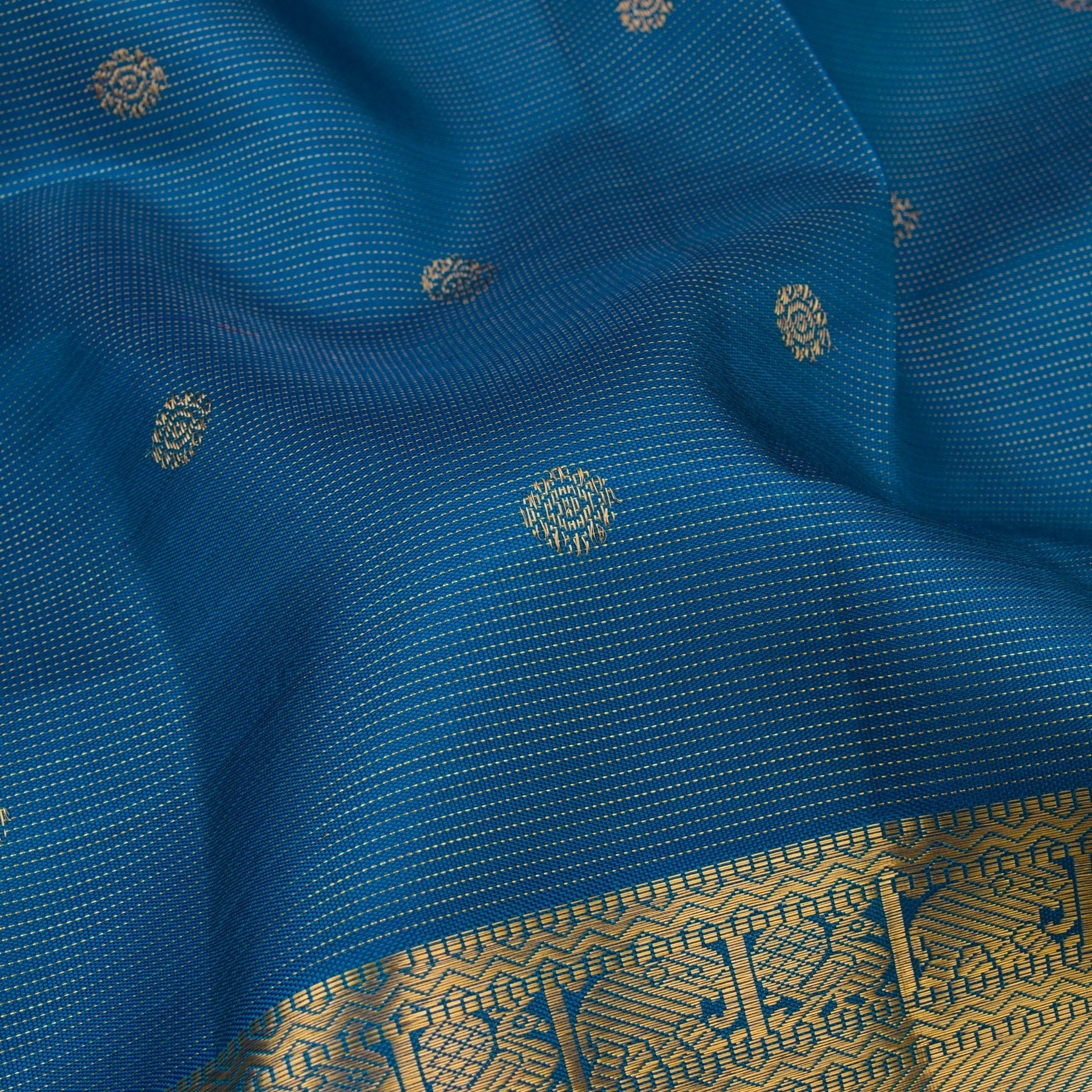 Kanakavalli Kanjivaram Silk Sari 22-595-HS001-12469 - Fabric View