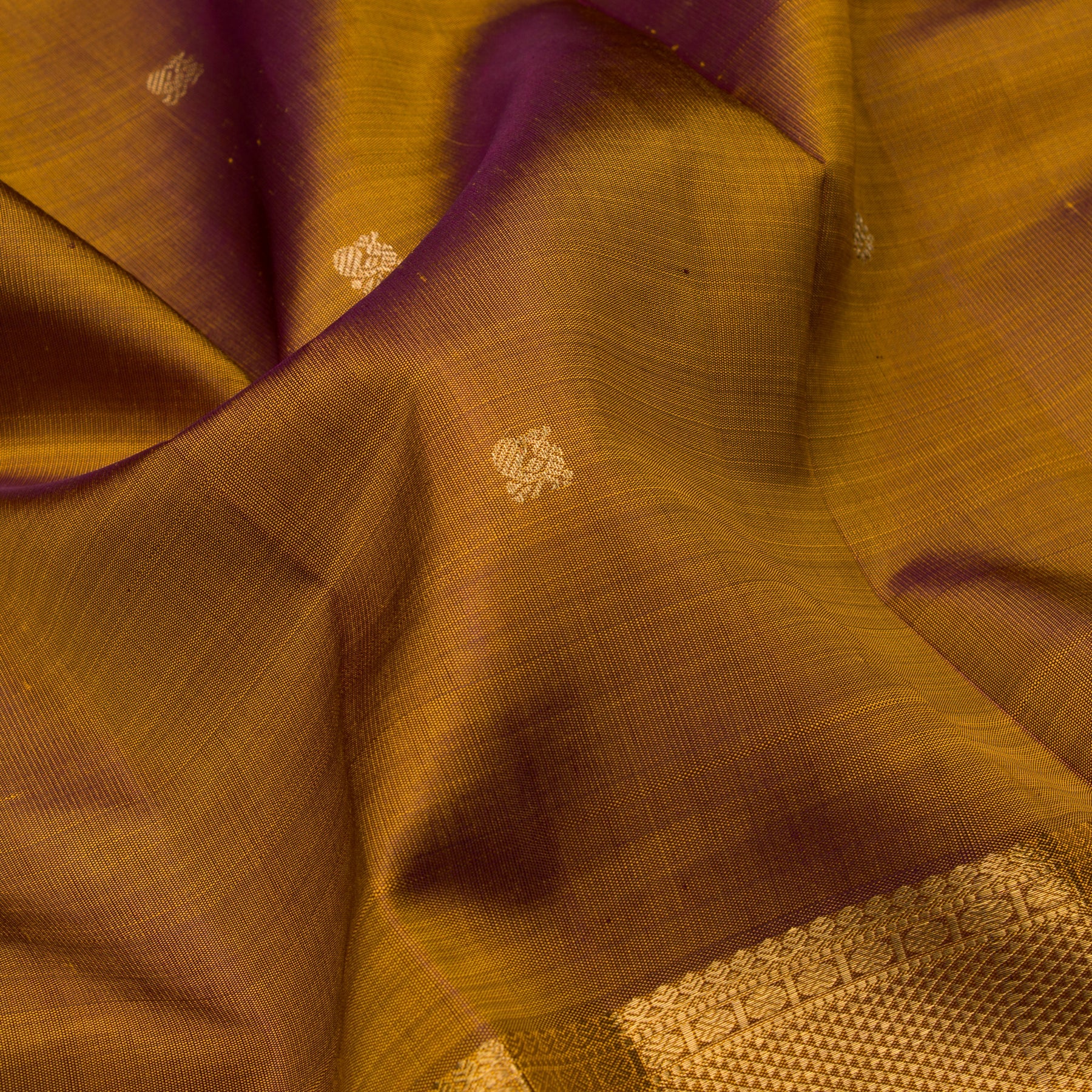 Kanakavalli Kanjivaram Silk Sari 22-595-HS001-14647 - Fabric View