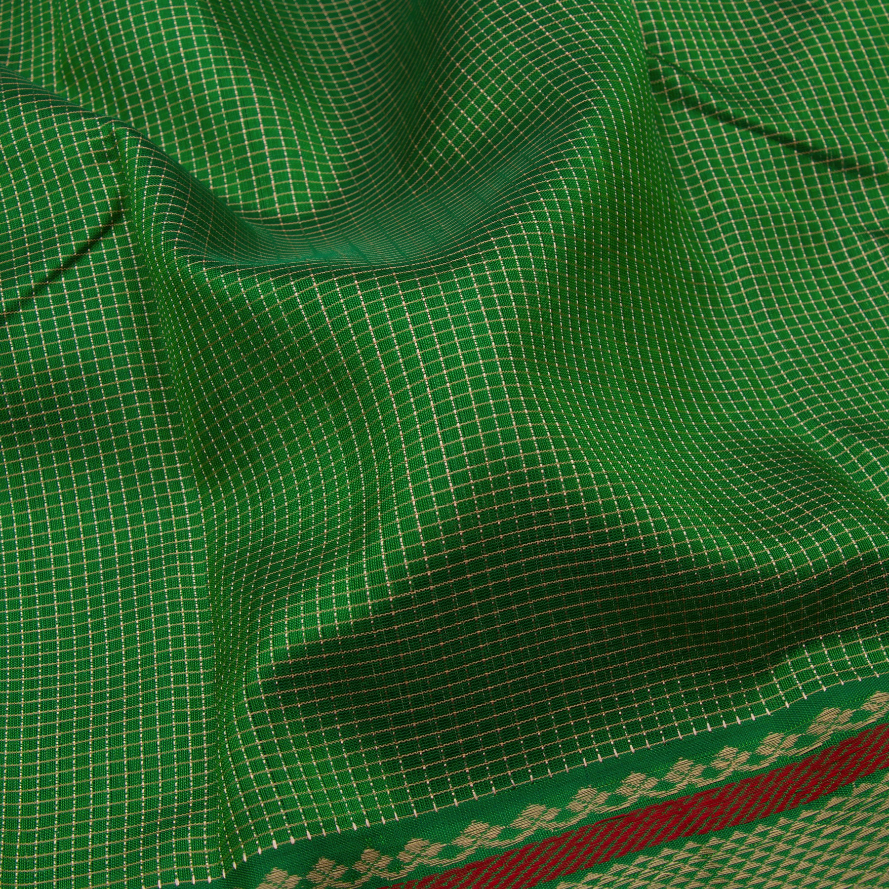 Kanakavalli Silk/Cotton Sari 22-598-HS005-13683 - Fabric View