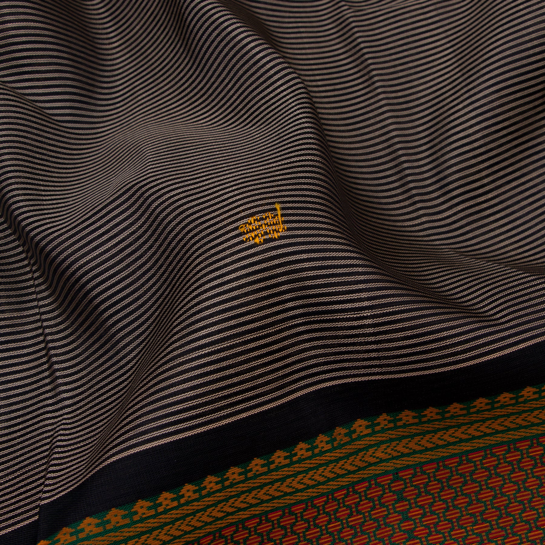 Kanakavalli Silk/Cotton Sari 22-598-HS005-14907 - Fabric View