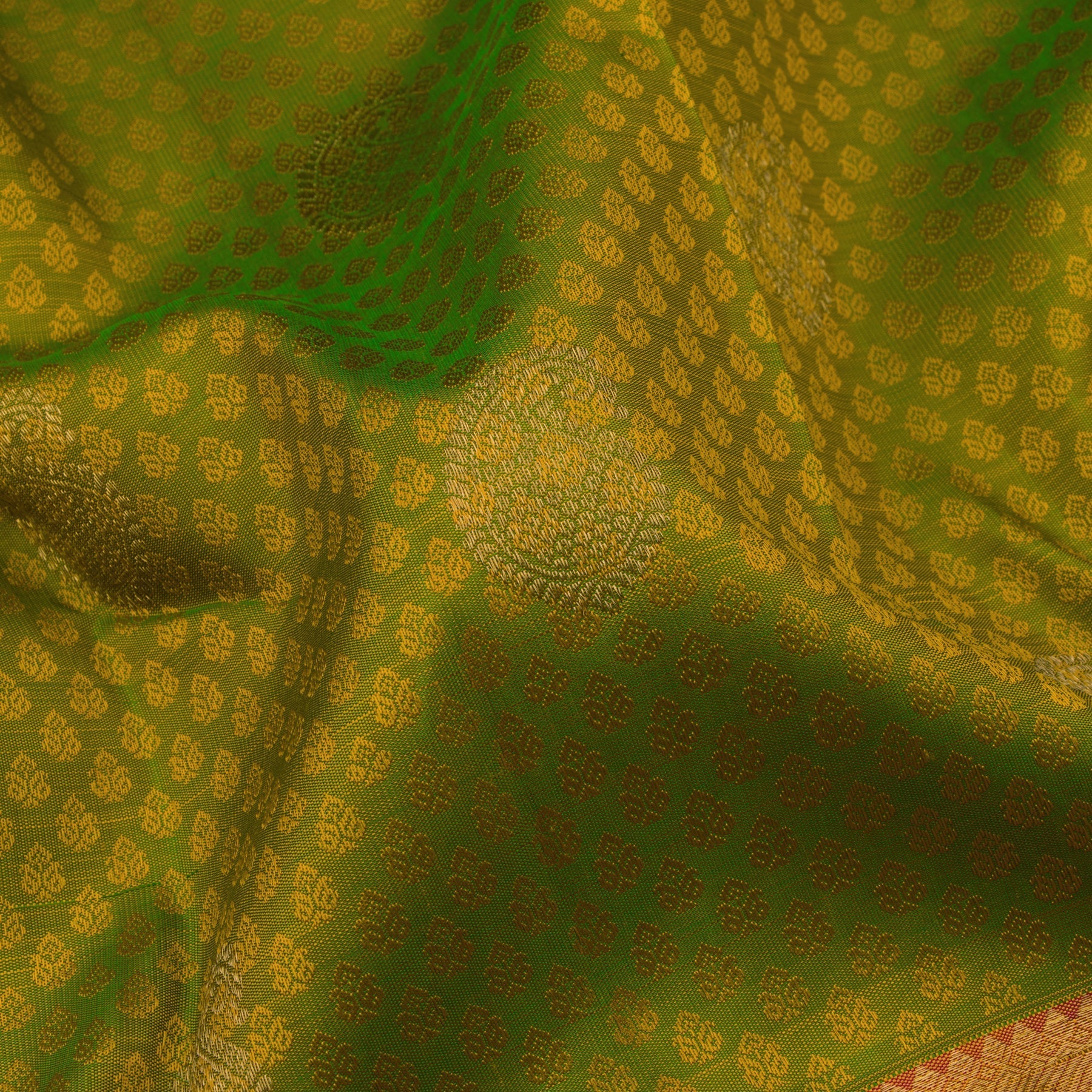 Kanakavalli Kanjivaram Silk Sari 22-599-HS001-03932 - Fabric View 