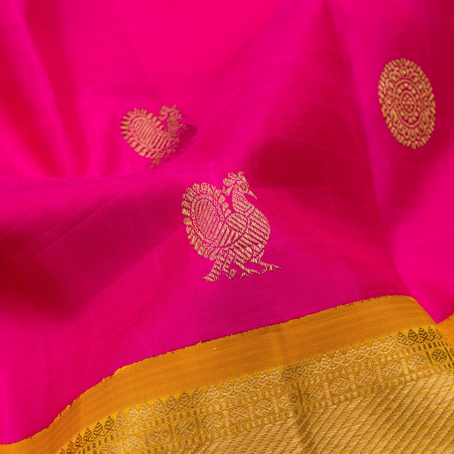 Kanakavalli Kanjivaram Silk Sari 22-599-HS001-13058 - Fabric View