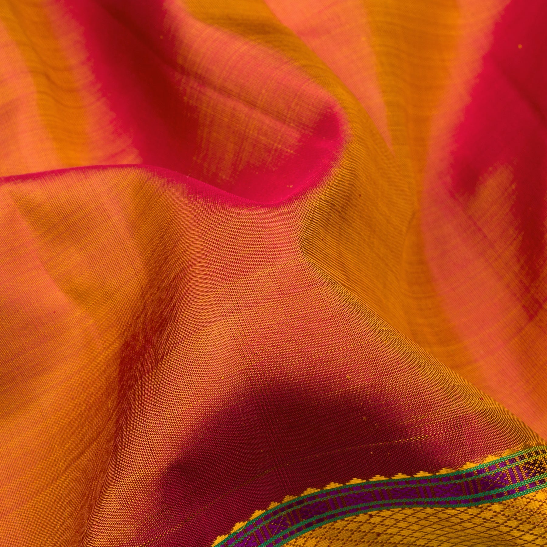 Kanakavalli Kanjivaram Silk Sari 23-040-HS001-00838 - Fabric View