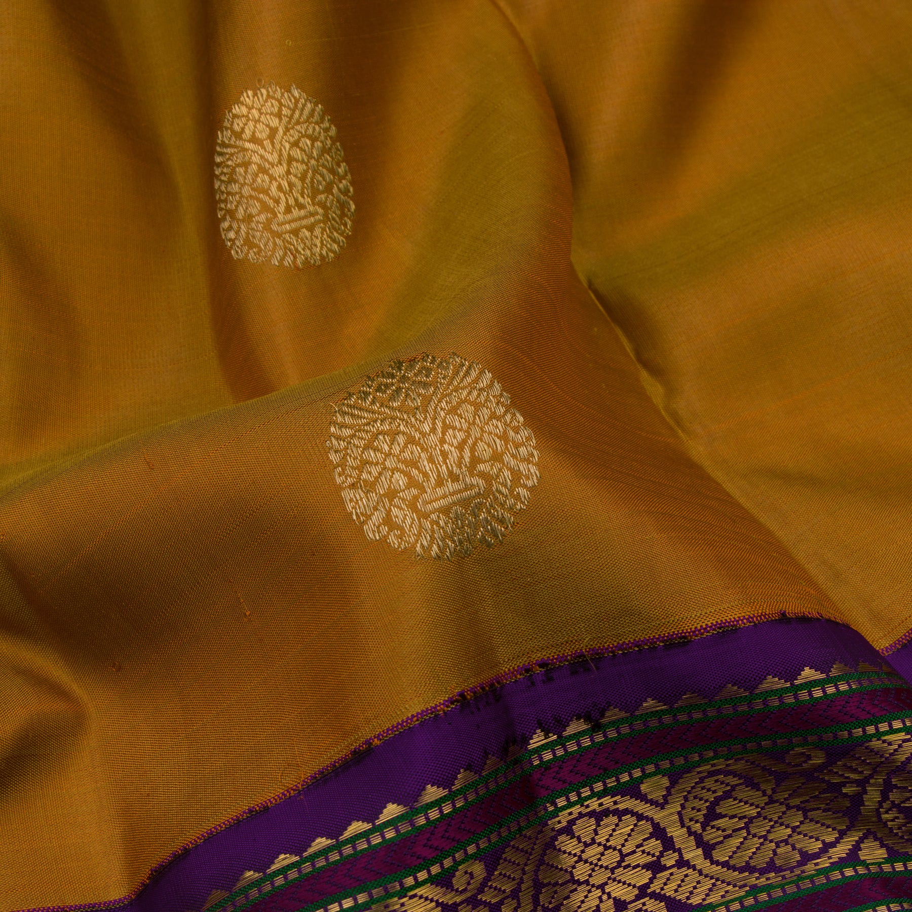 Kanakavalli Kanjivaram Silk Sari 23-040-HS001-00891 - Fabric View