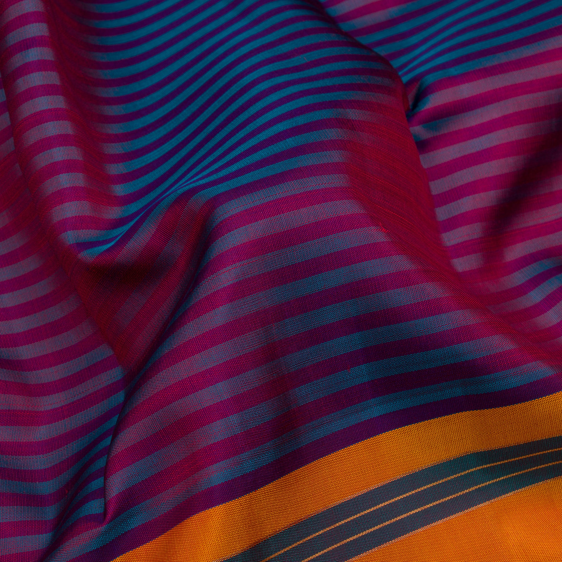 Kanakavalli Kanjivaram Silk Sari 23-040-HS001-04581 - Fabric View