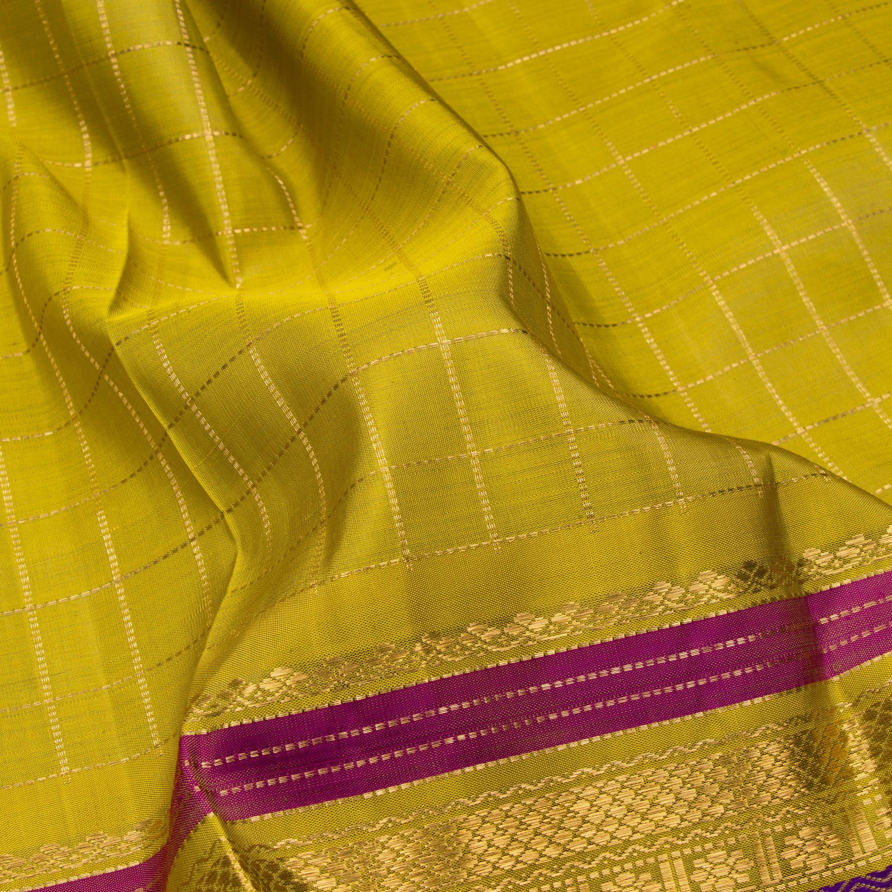 Kanakavalli Kanjivaram Silk Sari 23-040-HS001-11074 - Fabric View