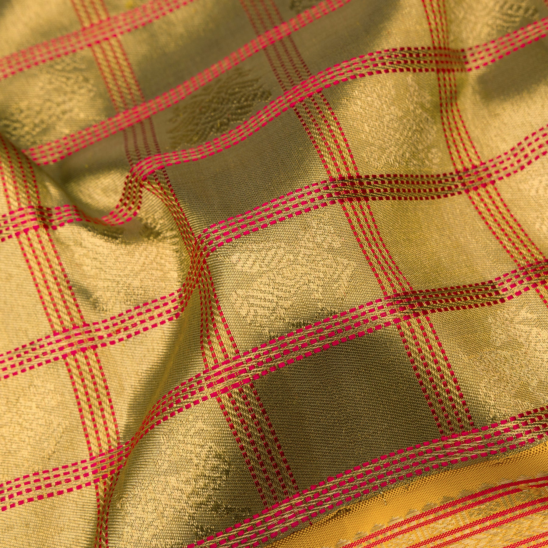 Kanakavalli Kanjivaram Silk Sari 23-040-HS001-14108