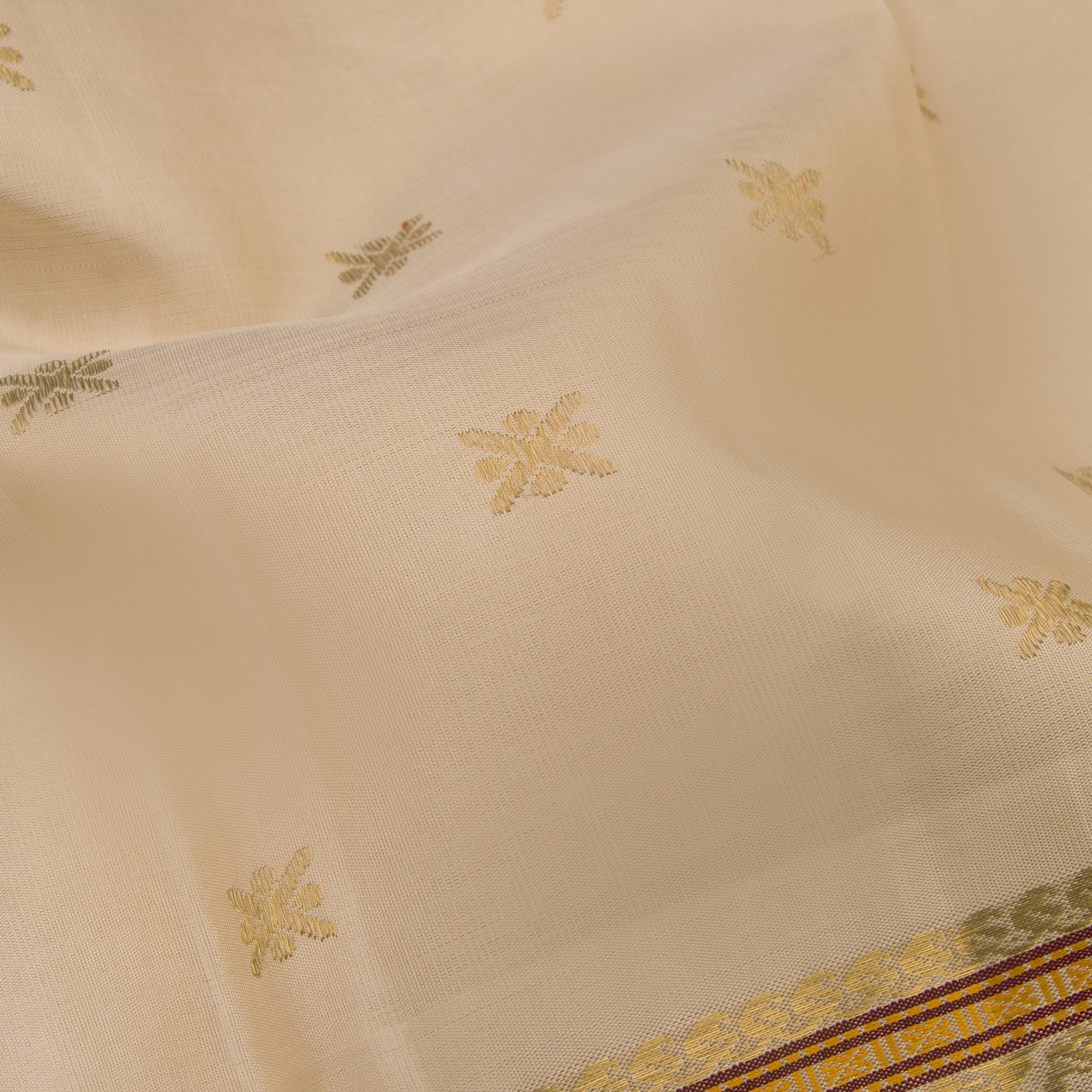 Kanakavalli Kanjivaram Silk Sari 23-041-HS001-00883 - Fabric View