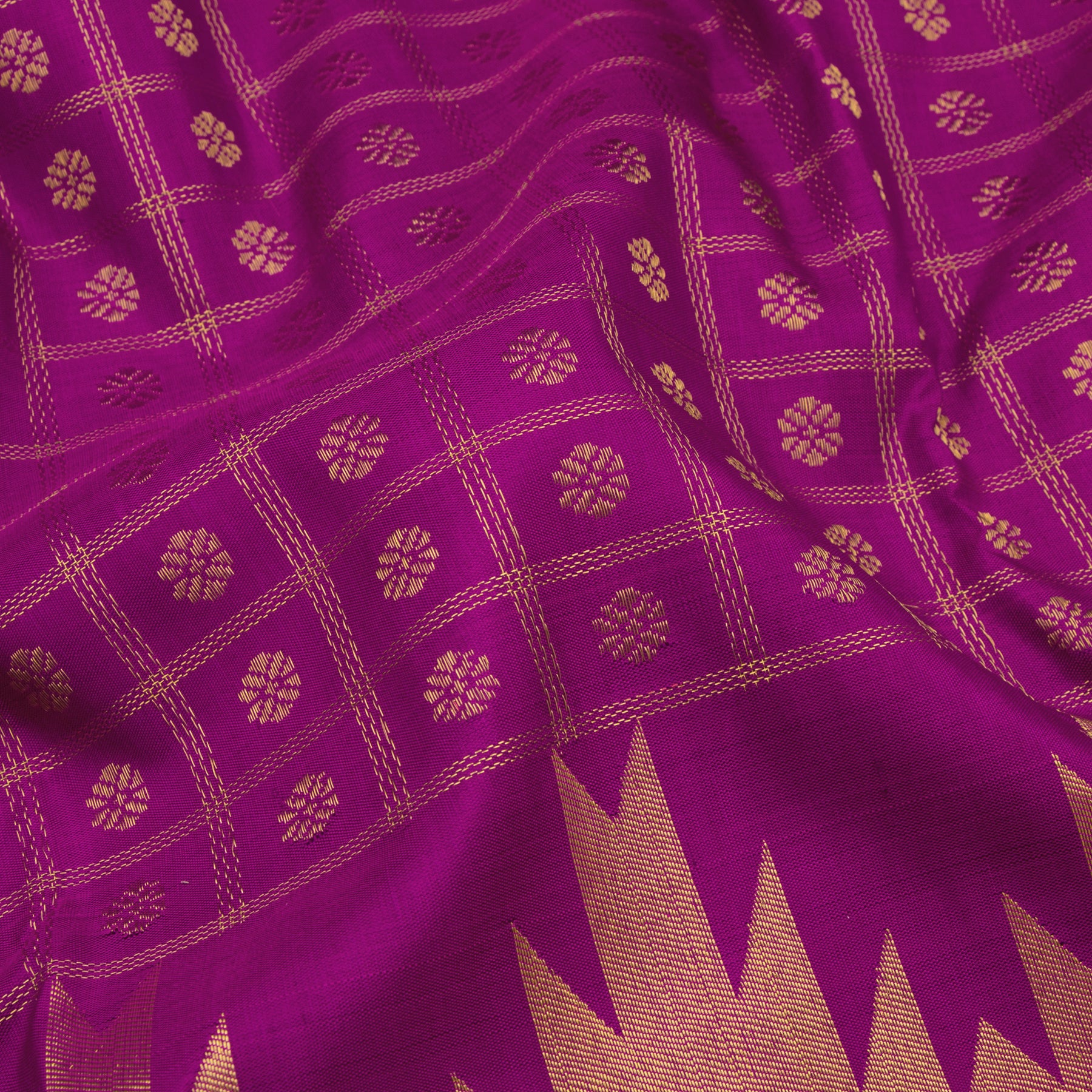 Kanakavalli Kanjivaram Silk Sari 23-041-HS001-00889 - Fabric View
