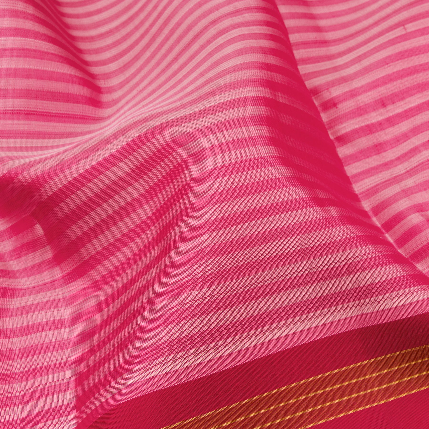 Kanakavalli Kanjivaram Silk Sari 23-041-HS001-01581 - Fabric View