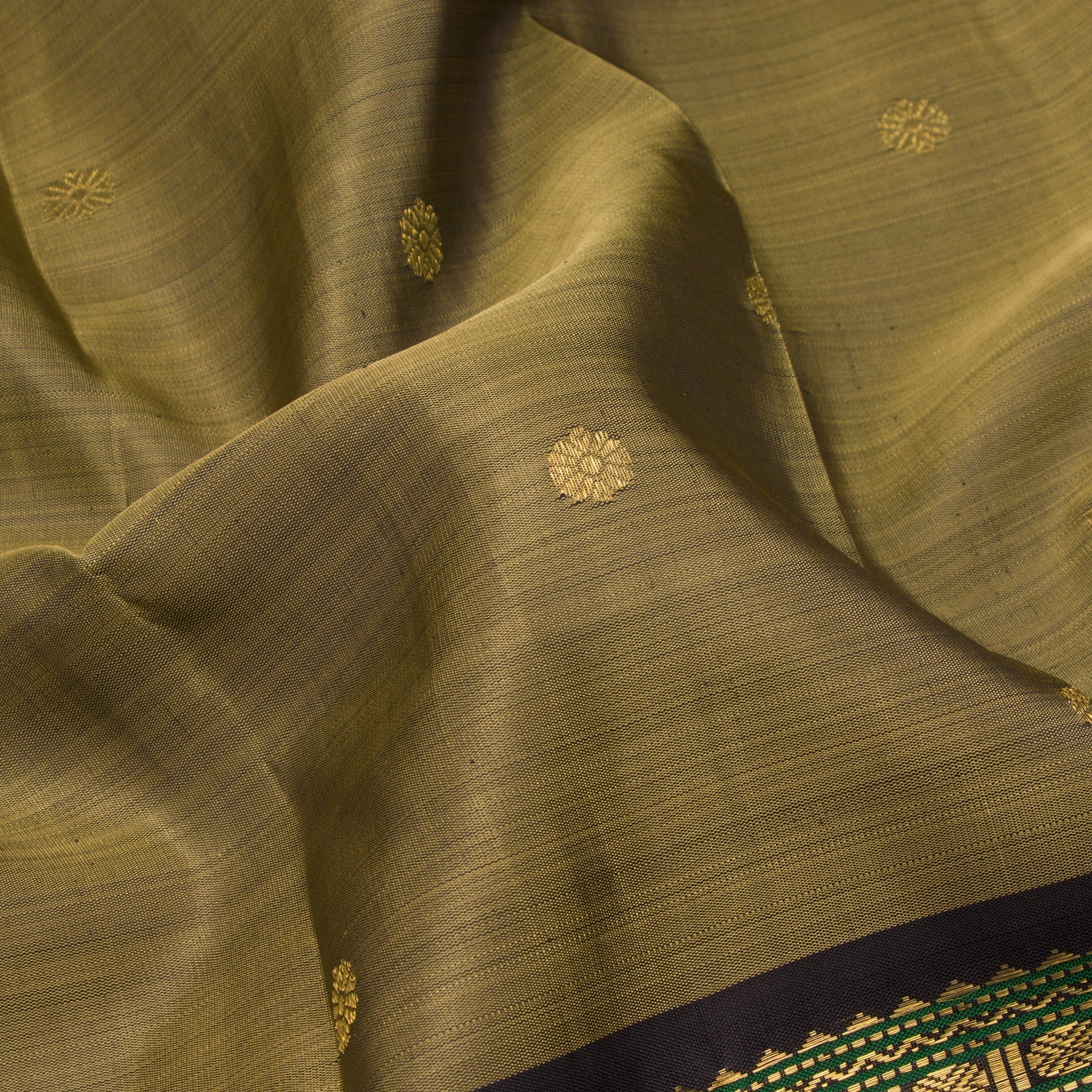 Kanakavalli Kanjivaram Silk Sari 23-041-HS001-04573 - Fabric View