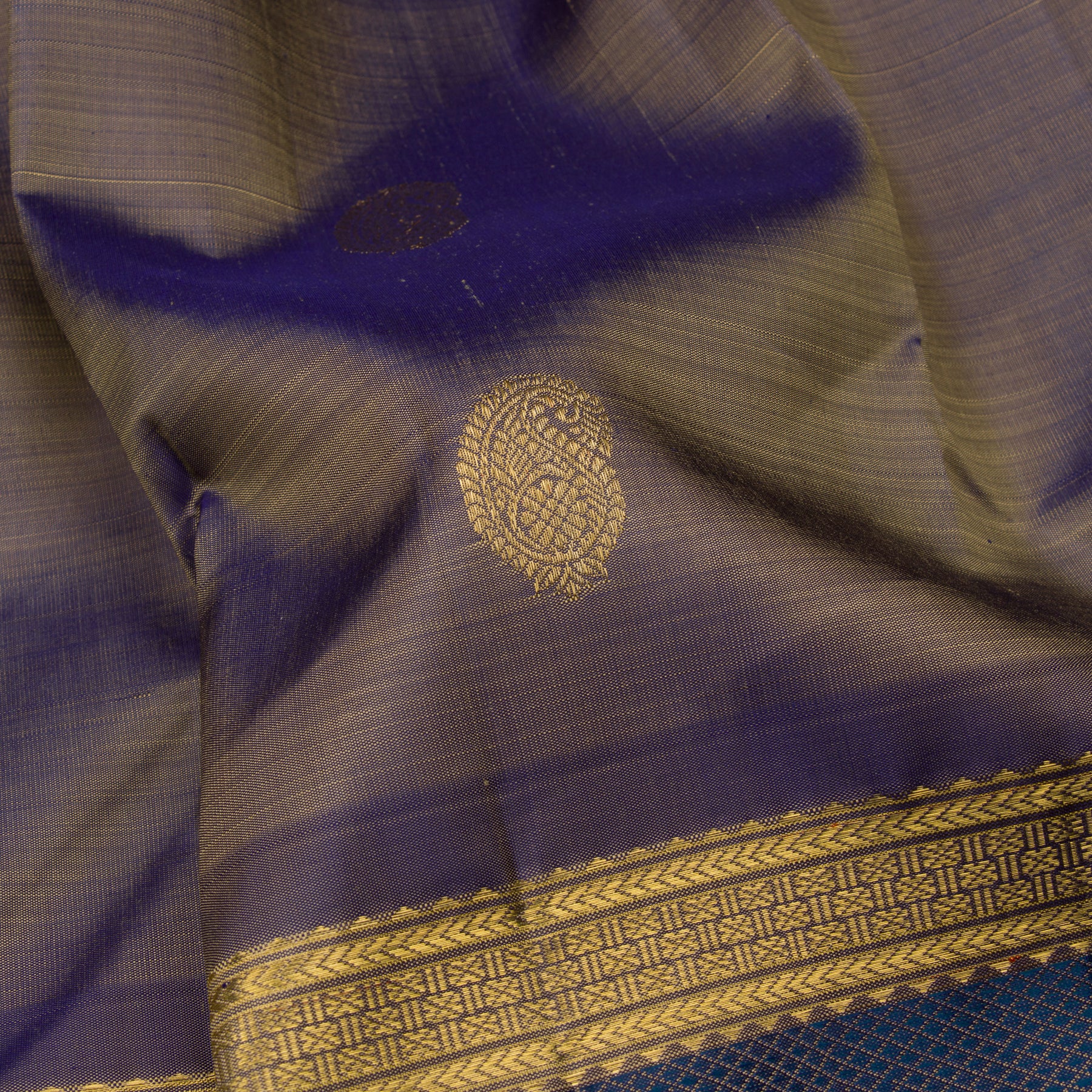 Kanakavalli Kanjivaram Silk Sari 23-041-HS001-10293 - Fabric View