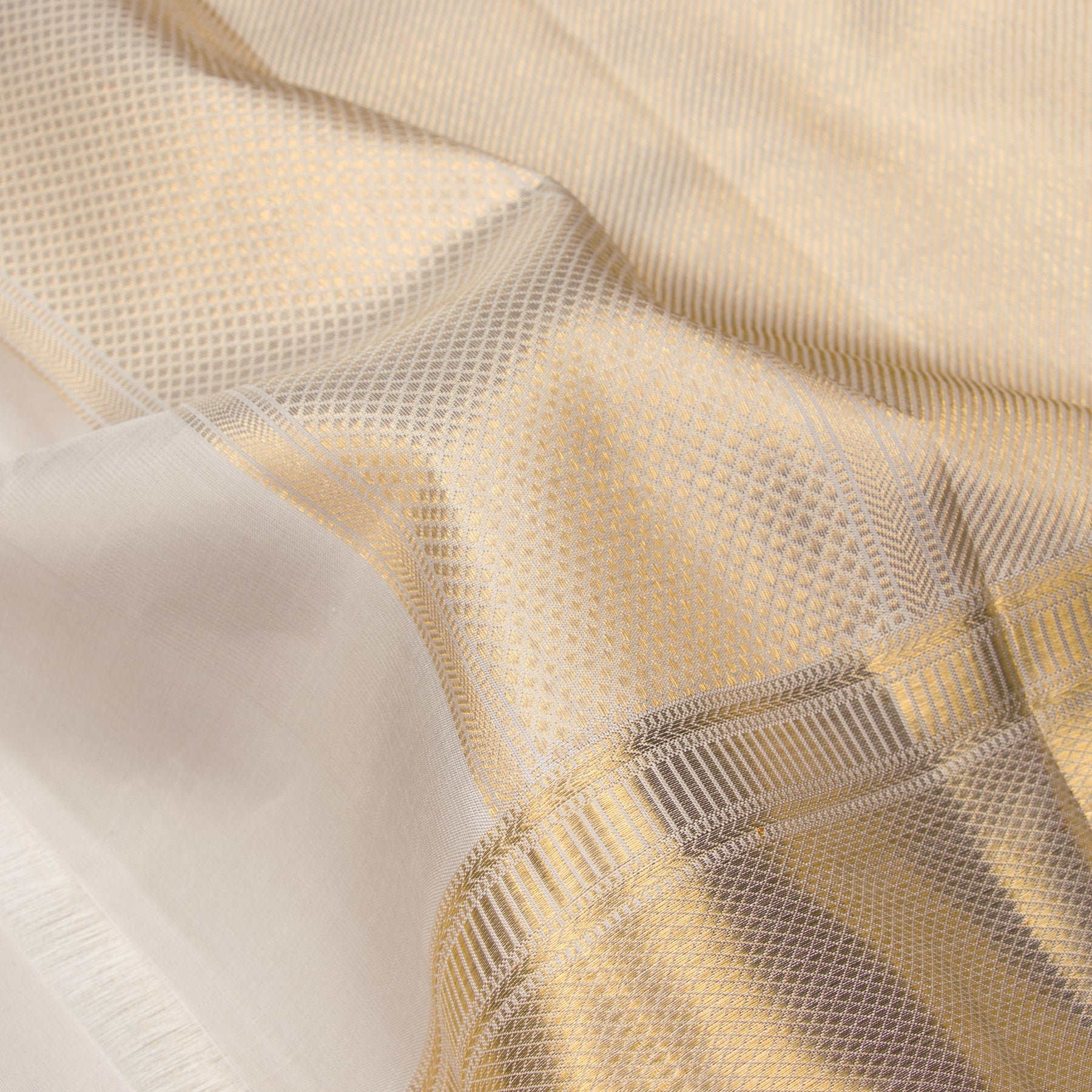 Kanakavalli Kanjivaram Silk Angavastram Set 23-110-HA001-05132 - Detail Fabric View