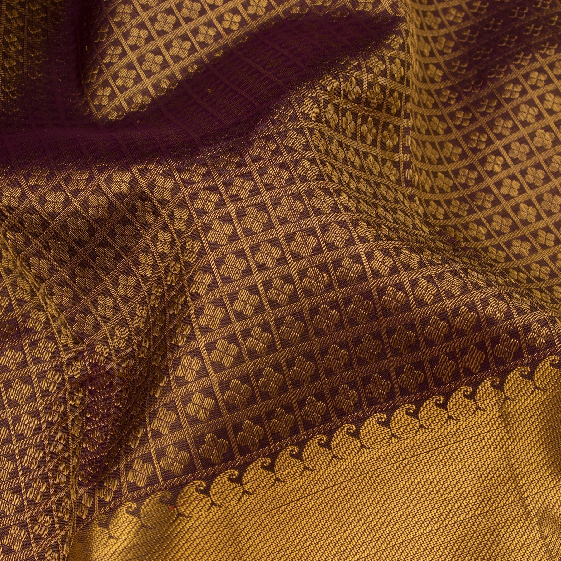 Kanakavalli Kanjivaram Silk Sari 23-110-HS001-00040 - Fabric View