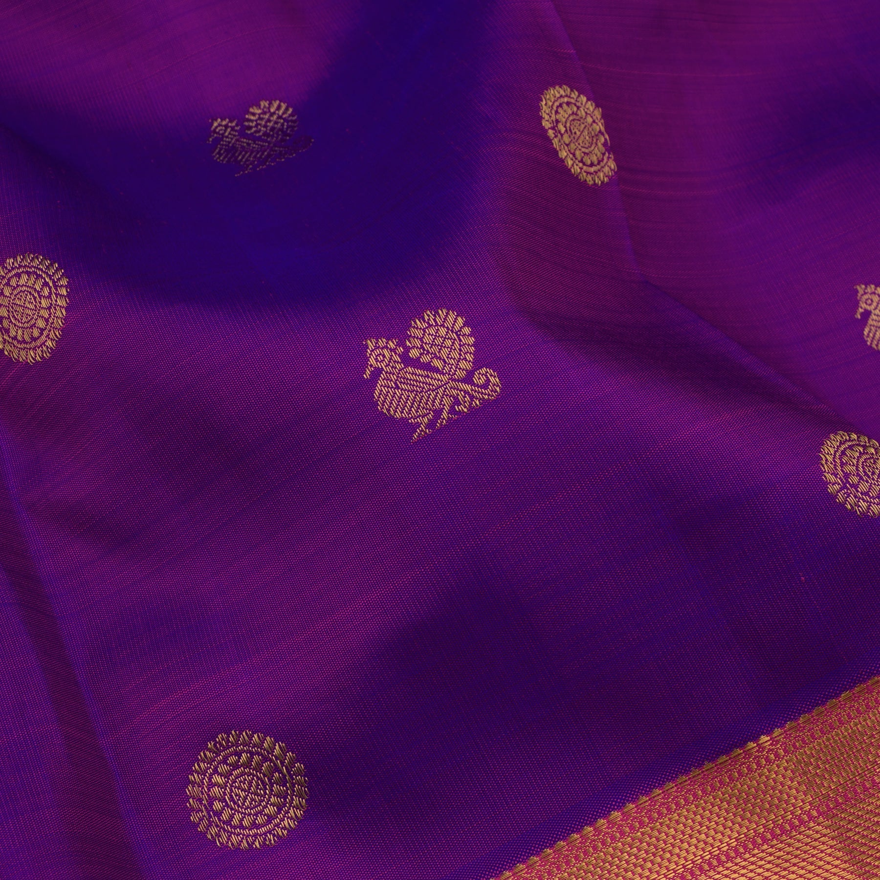 Kanakavalli Kanjivaram Silk Sari 23-110-HS001-01024 - Fabric View