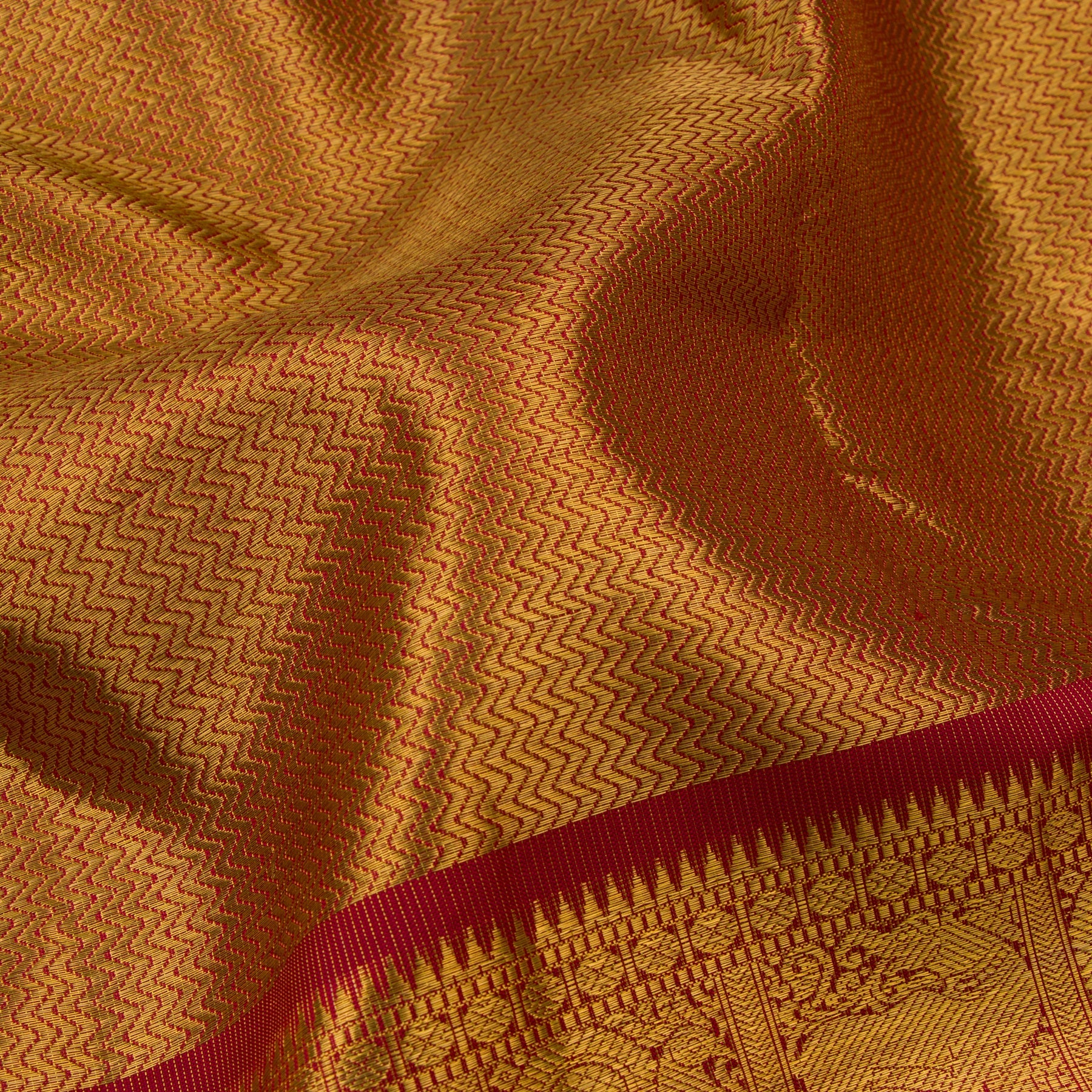 Kanakavalli Kanjivaram Silk Sari 23-110-HS001-02146 - Fabric View