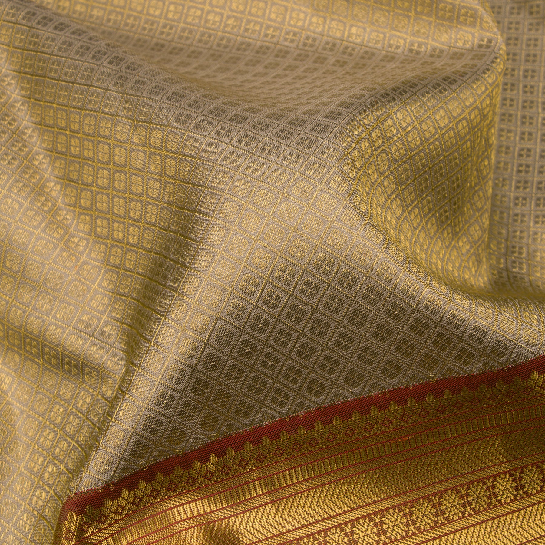 Kanakavalli Kanjivaram Silk Sari 23-110-HS001-02960 - Fabric View