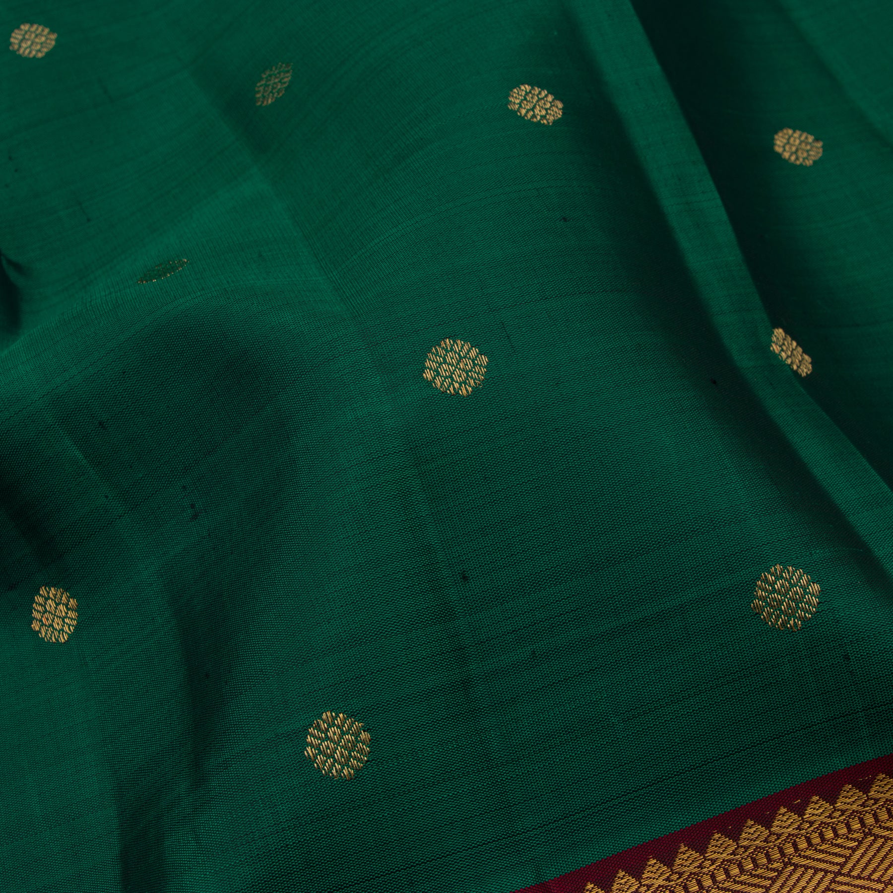 Kanakavalli Kanjivaram Silk Sari 23-110-HS001-02988 - Fabric View