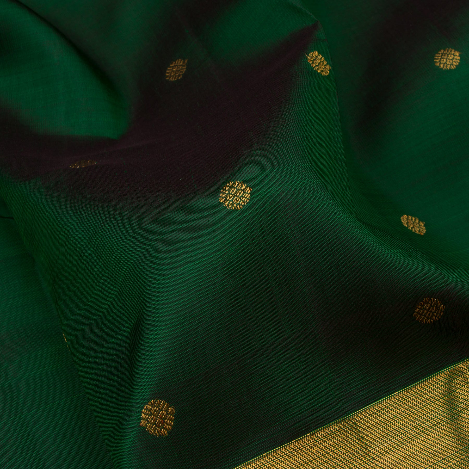 Kanakavalli Kanjivaram Silk Sari 23-110-HS001-03003 - Fabric View