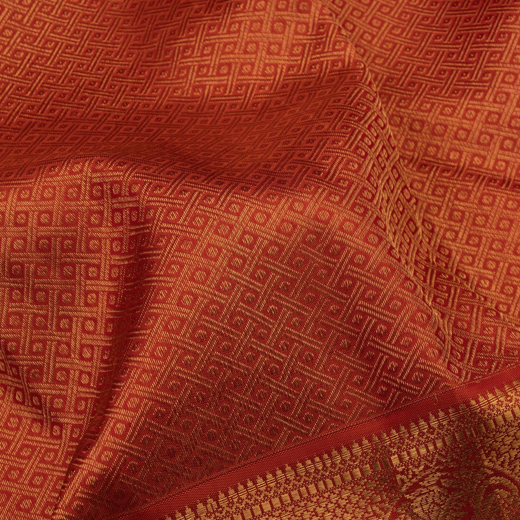 Kanakavalli Kanjivaram Silk Sari 23-110-HS001-03747 - Fabric View