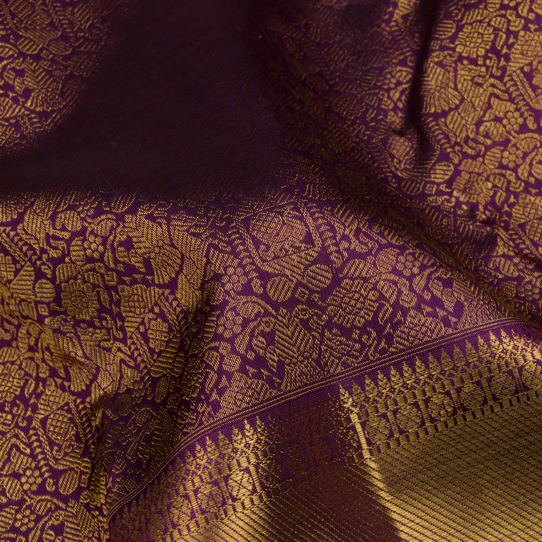 Kanakavalli Kanjivaram Silk Sari 23-110-HS001-03772 - Fabric View