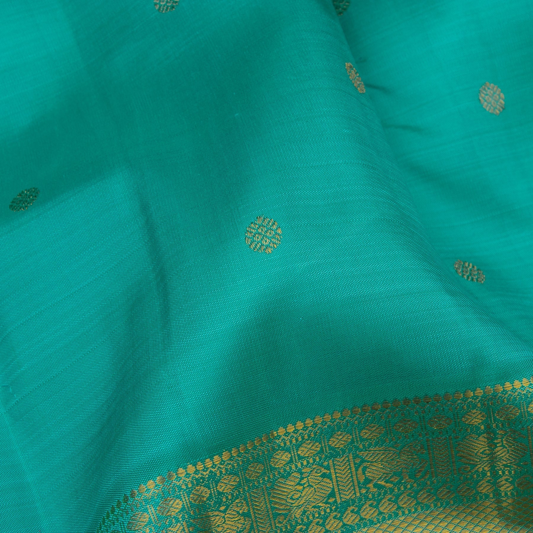 Kanakavalli Kanjivaram Silk Sari 23-110-HS001-03805 - Fabric View