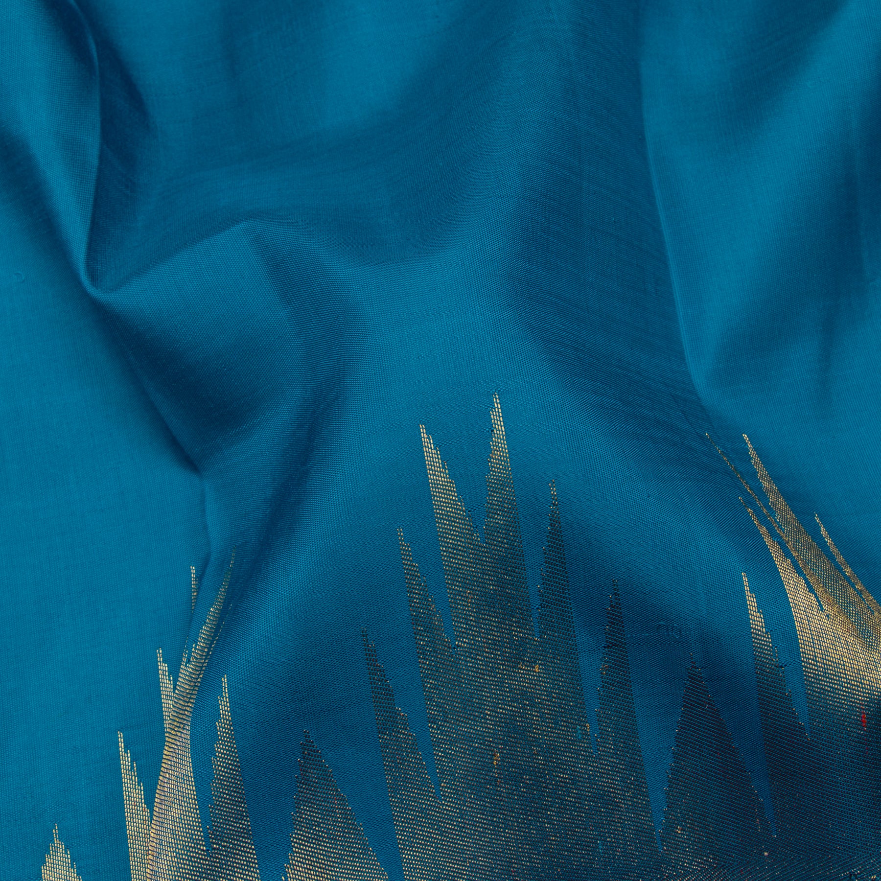 Kanakavalli Kanjivaram Silk Sari 23-110-HS001-05068 - Fabric View