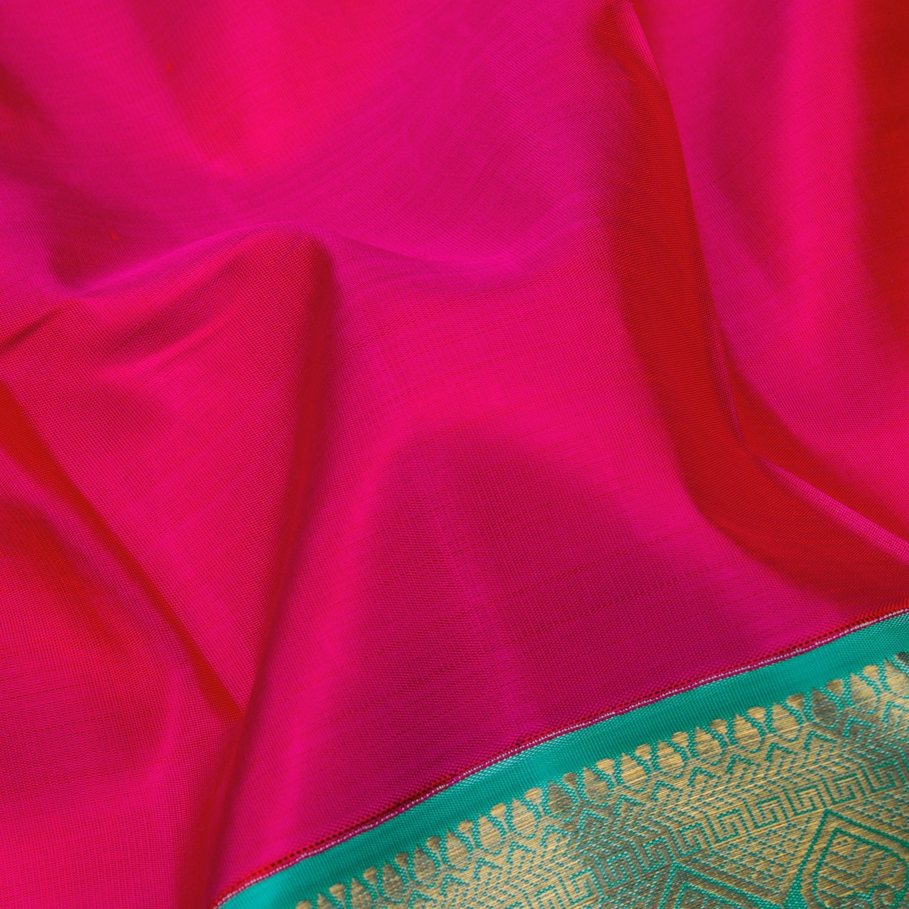 Kanakavalli Kanjivaram Silk Sari 23-110-HS001-06092 - Fabric View