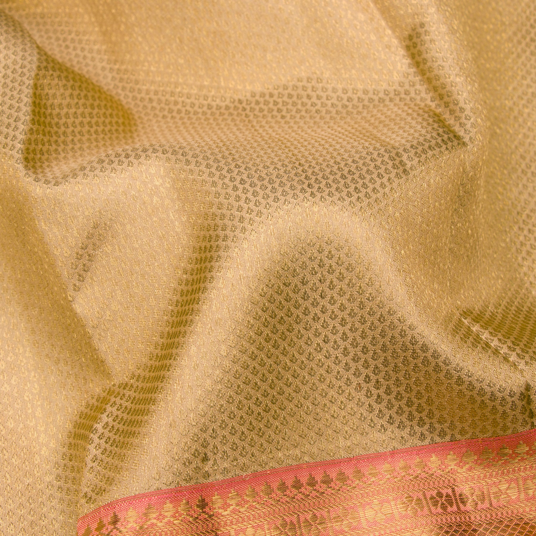 Kanakavalli Kanjivaram Silk Sari 23-110-HS001-06890 - Fabric View