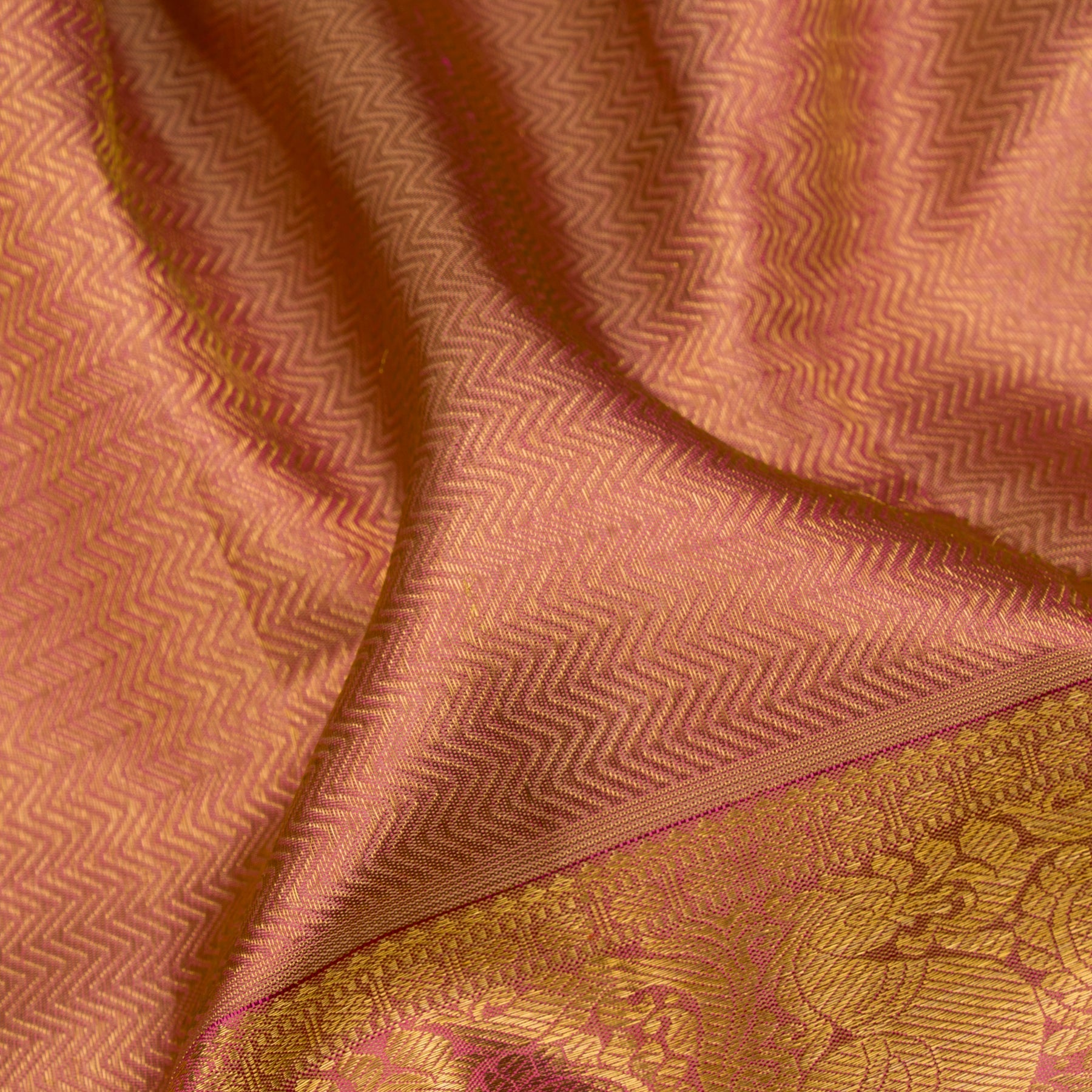 Kanakavalli Kanjivaram Silk Sari 23-110-HS001-06894 - Fabric View