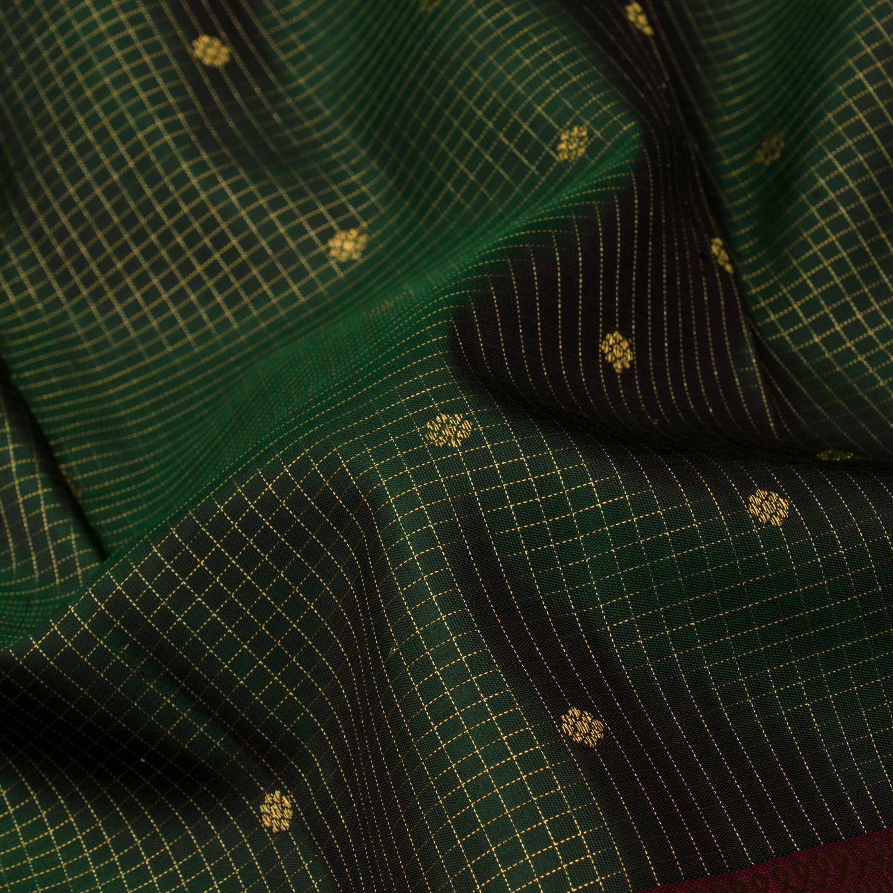 Kanakavalli Kanjivaram Silk Sari 23-110-HS001-06982 - Fabric View
