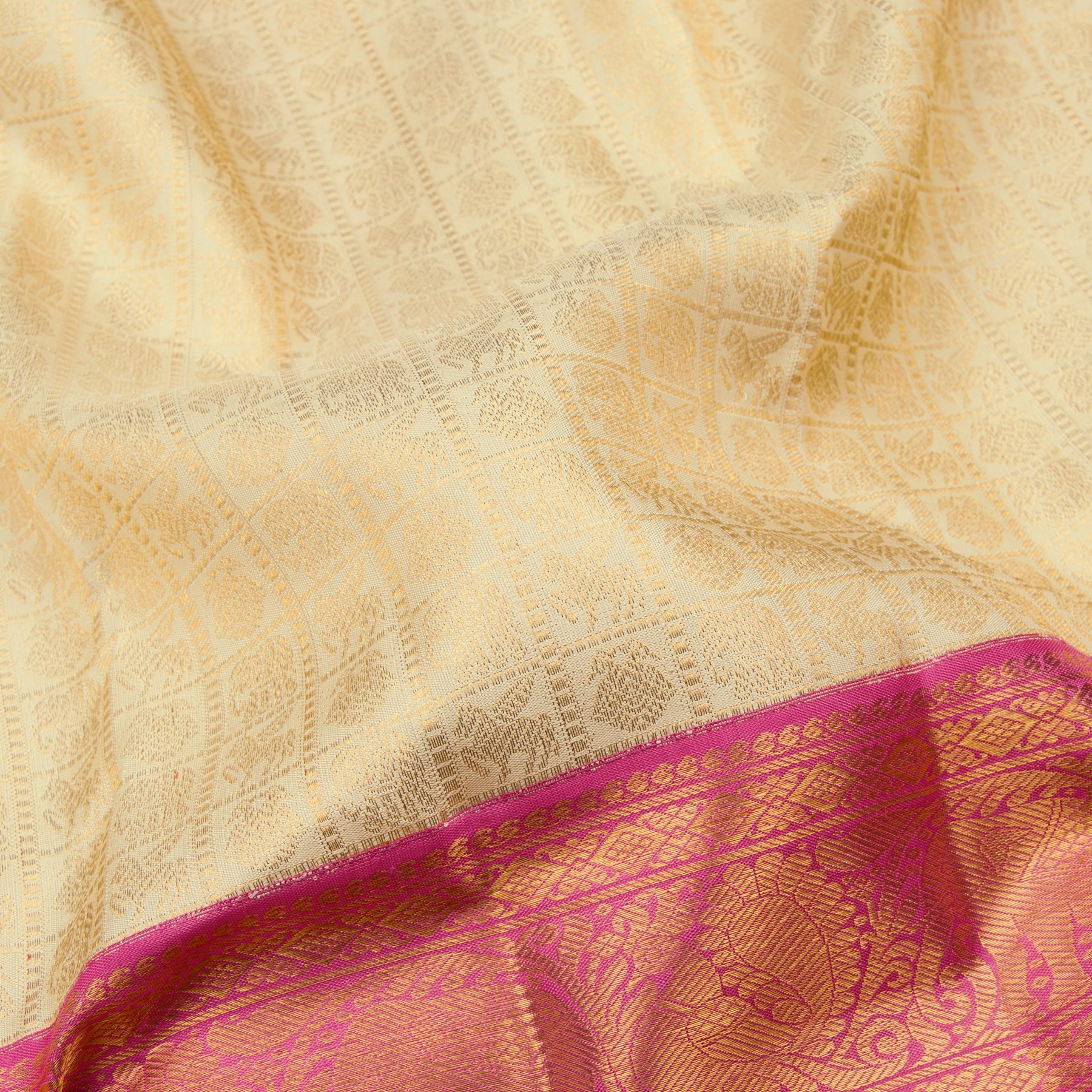 Kanakavalli Kanjivaram Silk Sari 23-110-HS001-07001 - Fabric View