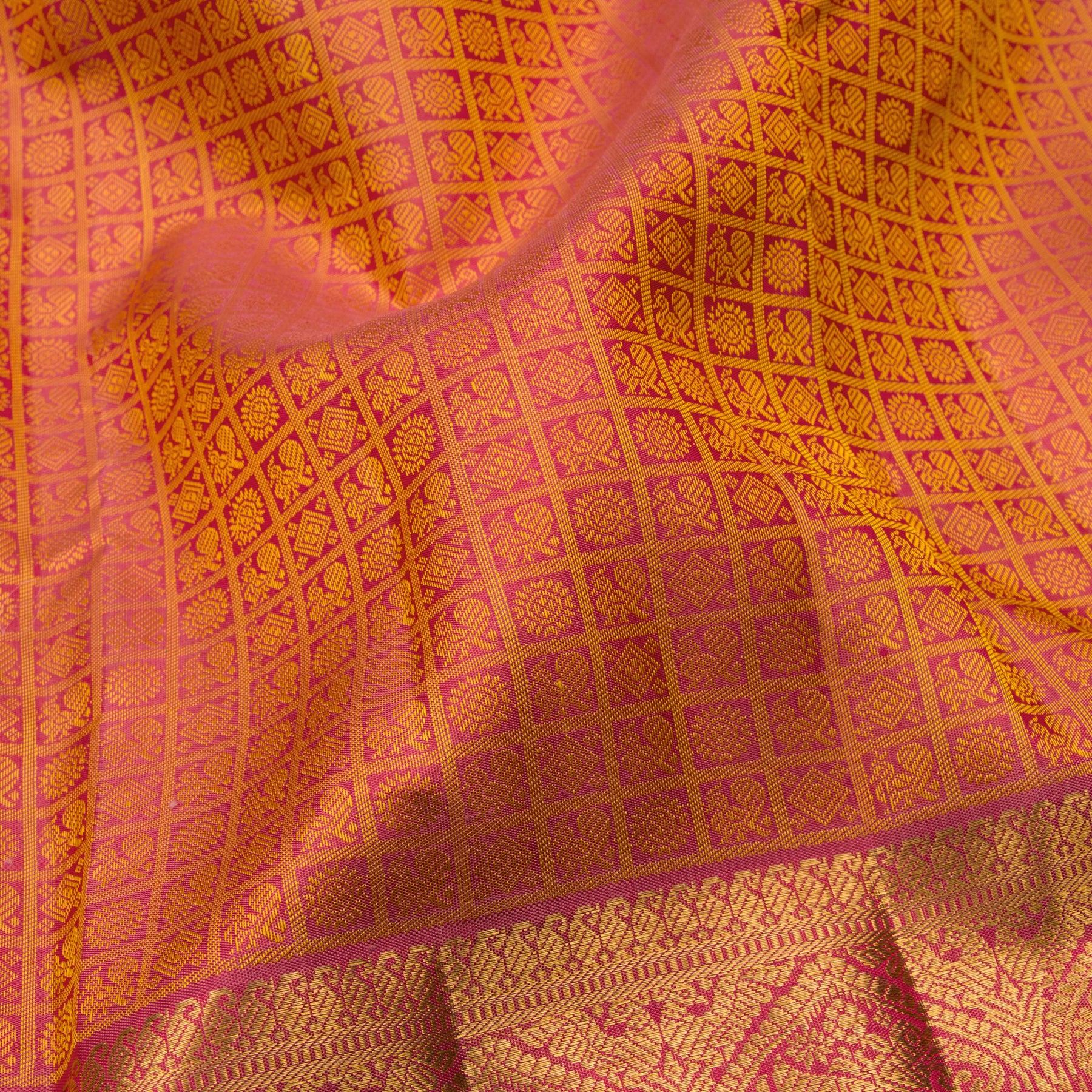 Kanakavalli Kanjivaram Silk Sari 23-110-HS001-07028 - Fabric View