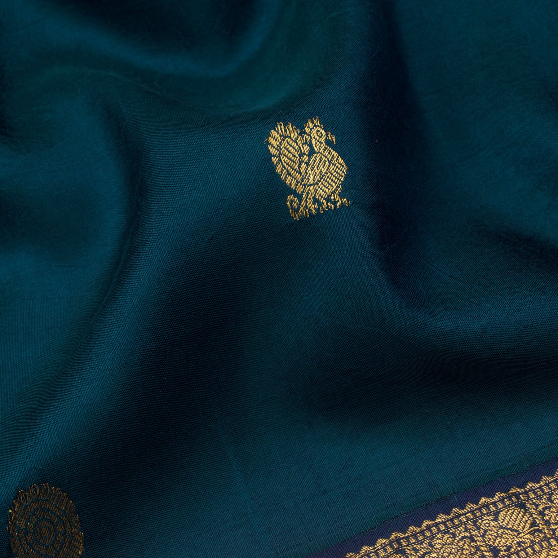 Kanakavalli Kanjivaram Silk Sari 23-110-HS001-08311 - Fabric View