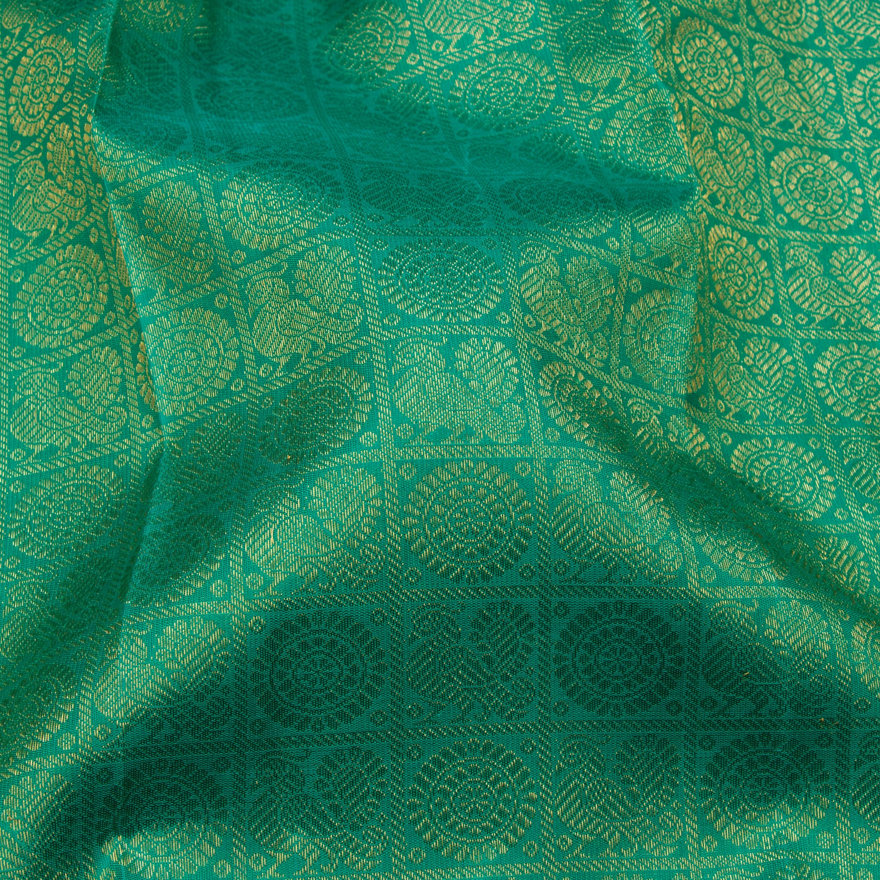 Kanakavalli Kanjivaram Silk Sari 23-110-HS001-08316 - Fabric View