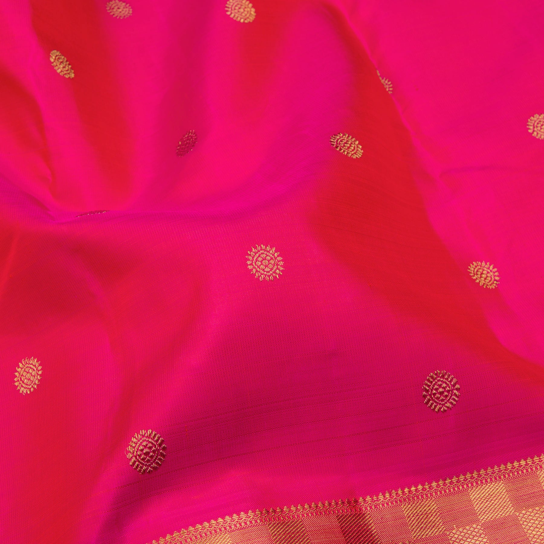 Kanakavalli Kanjivaram Silk Sari 23-110-HS001-09919 - Fabric View