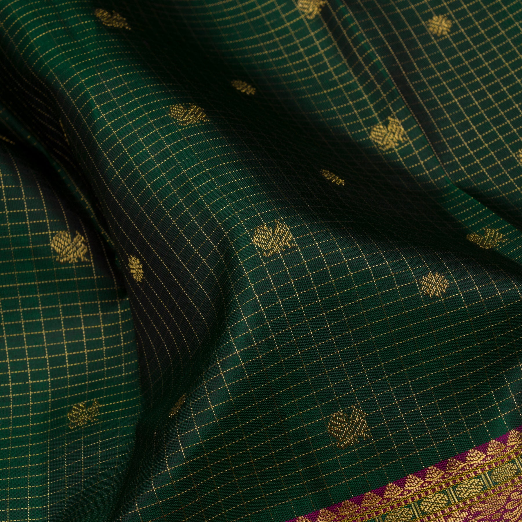 Kanakavalli Kanjivaram Silk Sari 23-110-HS001-09959 - Fabric View