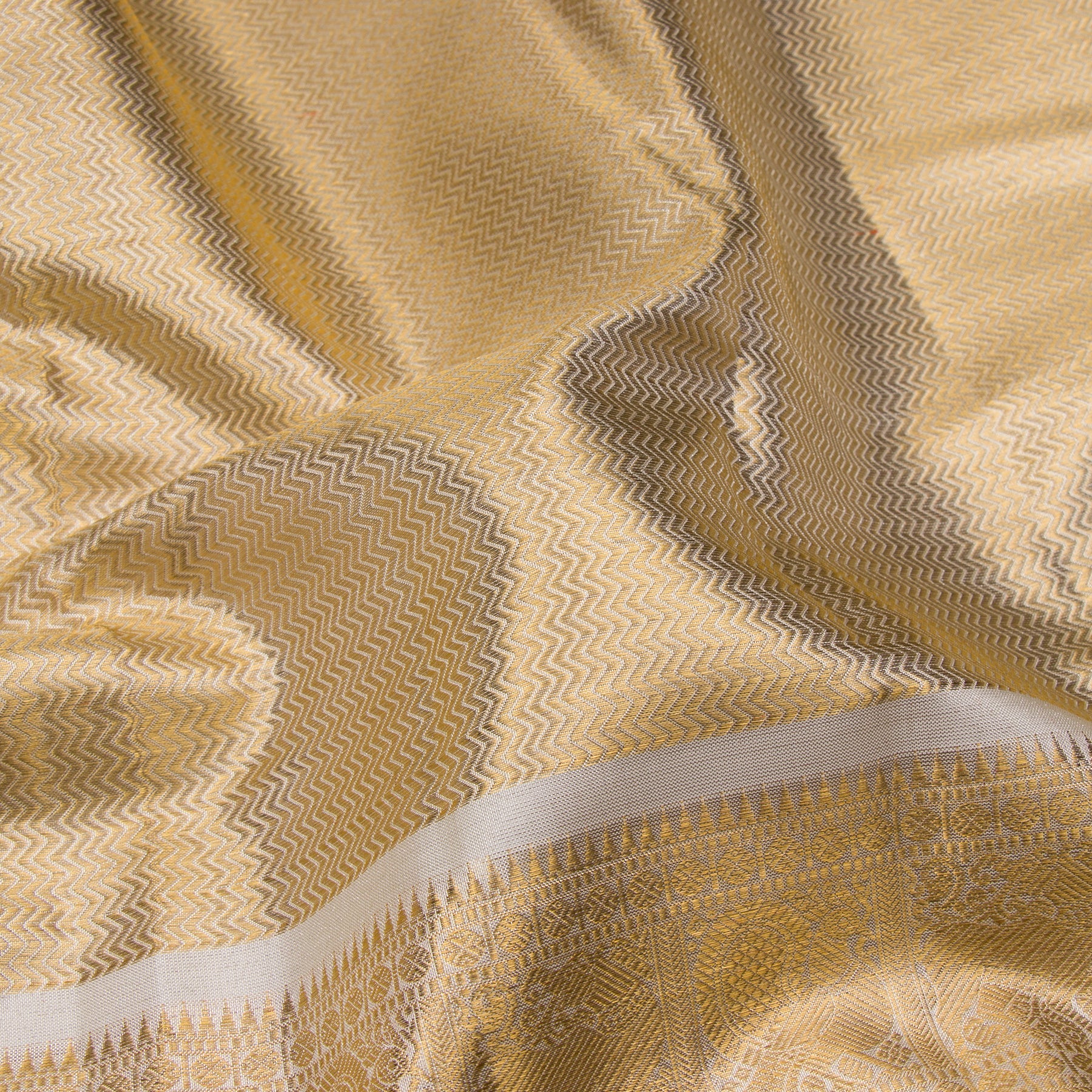 Kanakavalli Kanjivaram Silk Sari 23-110-HS001-09989 - Fabric View