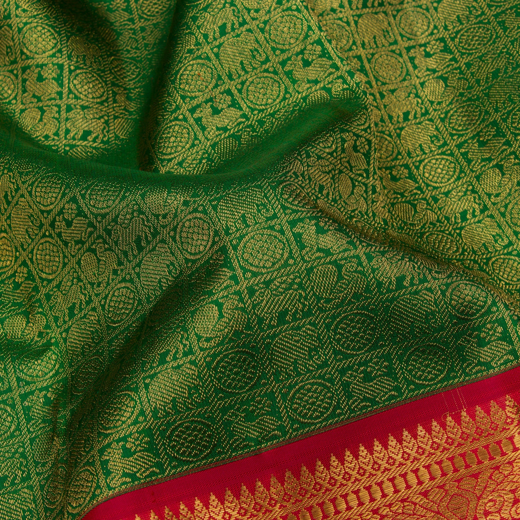 Kanakavalli Kanjivaram Silk Sari 23-110-HS001-10006 - Fabric View