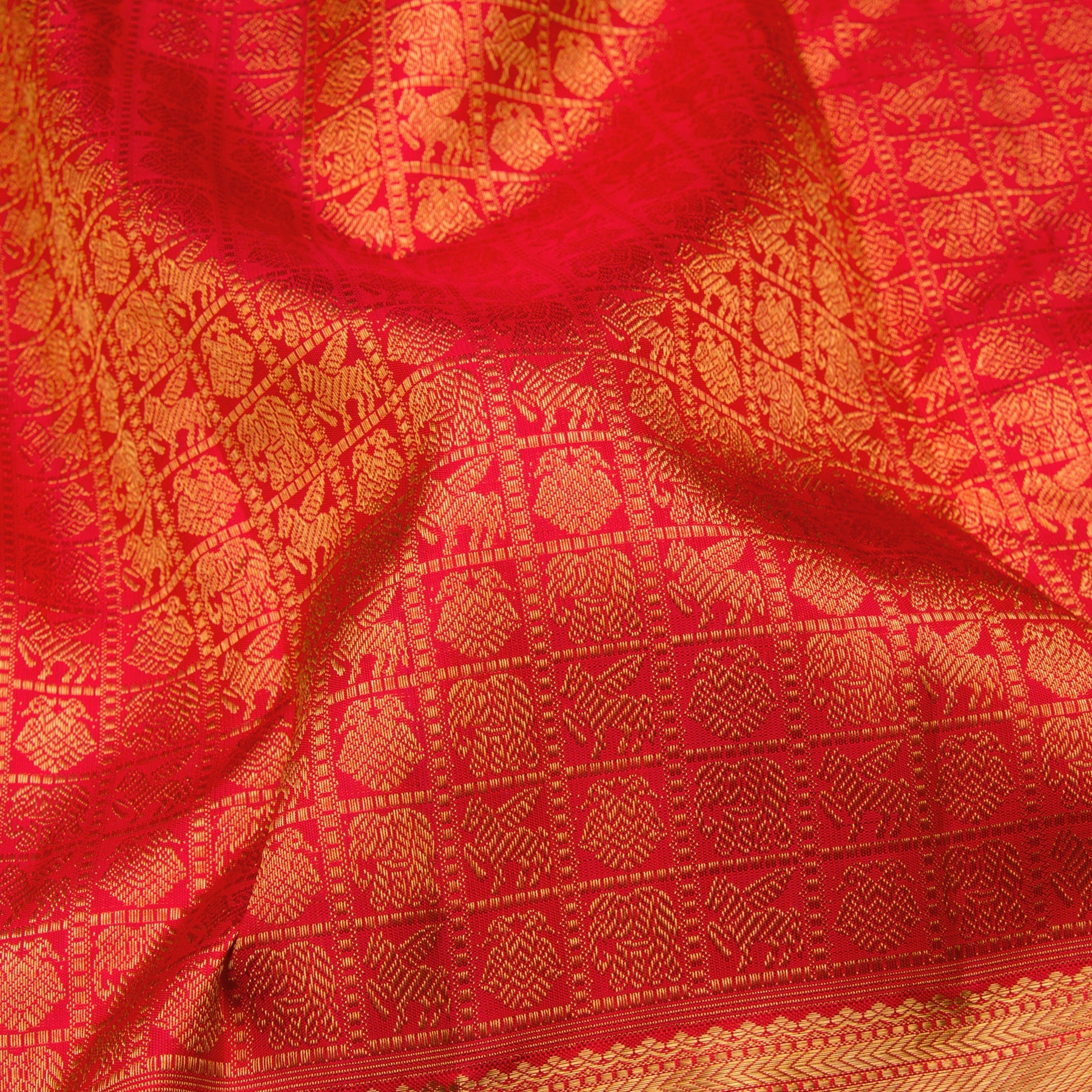 Kanakavalli Kanjivaram Silk Sari 23-110-HS001-10396 - Fabric View