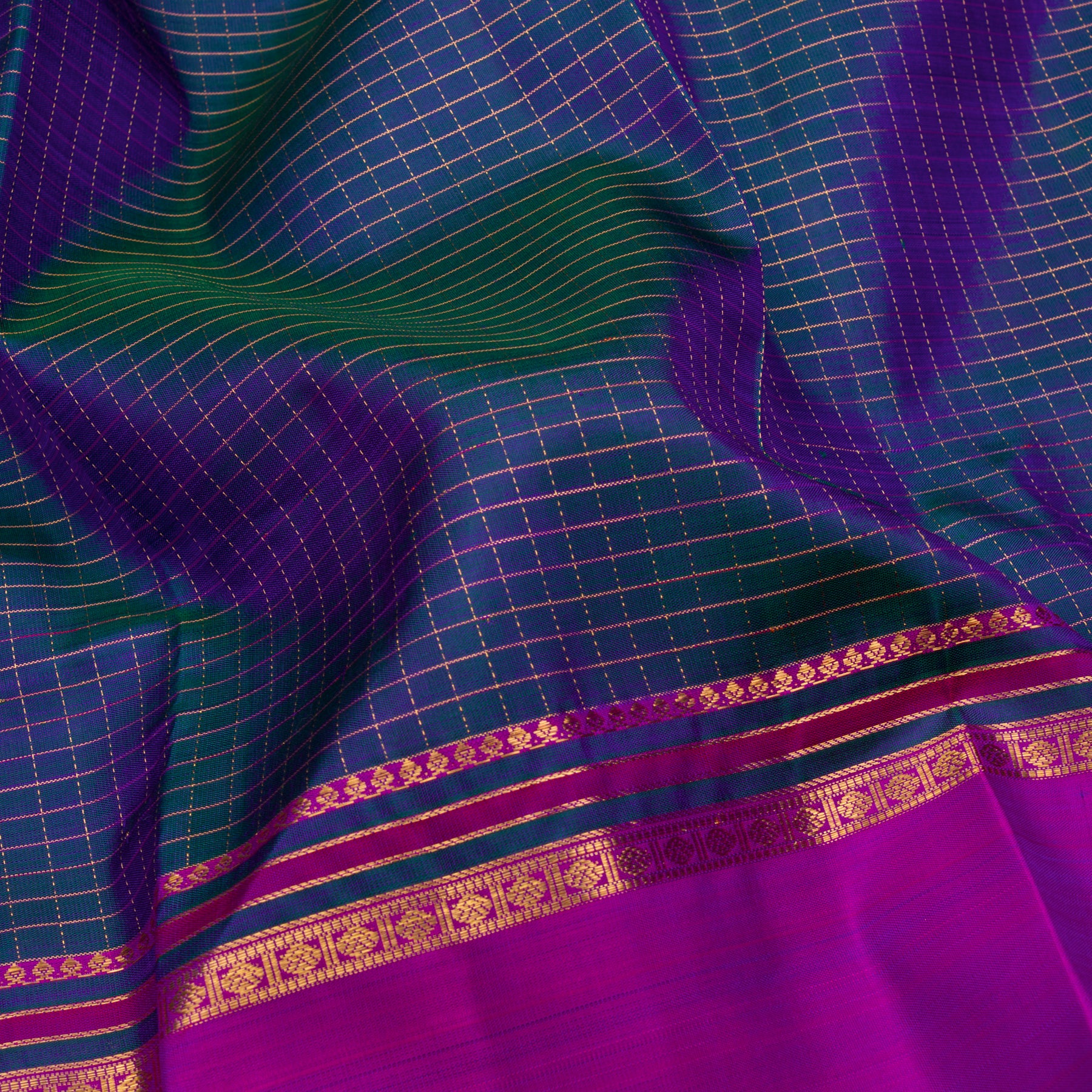 Kanakavalli Kanjivaram Silk Sari 23-110-HS001-11487 - Fabric View